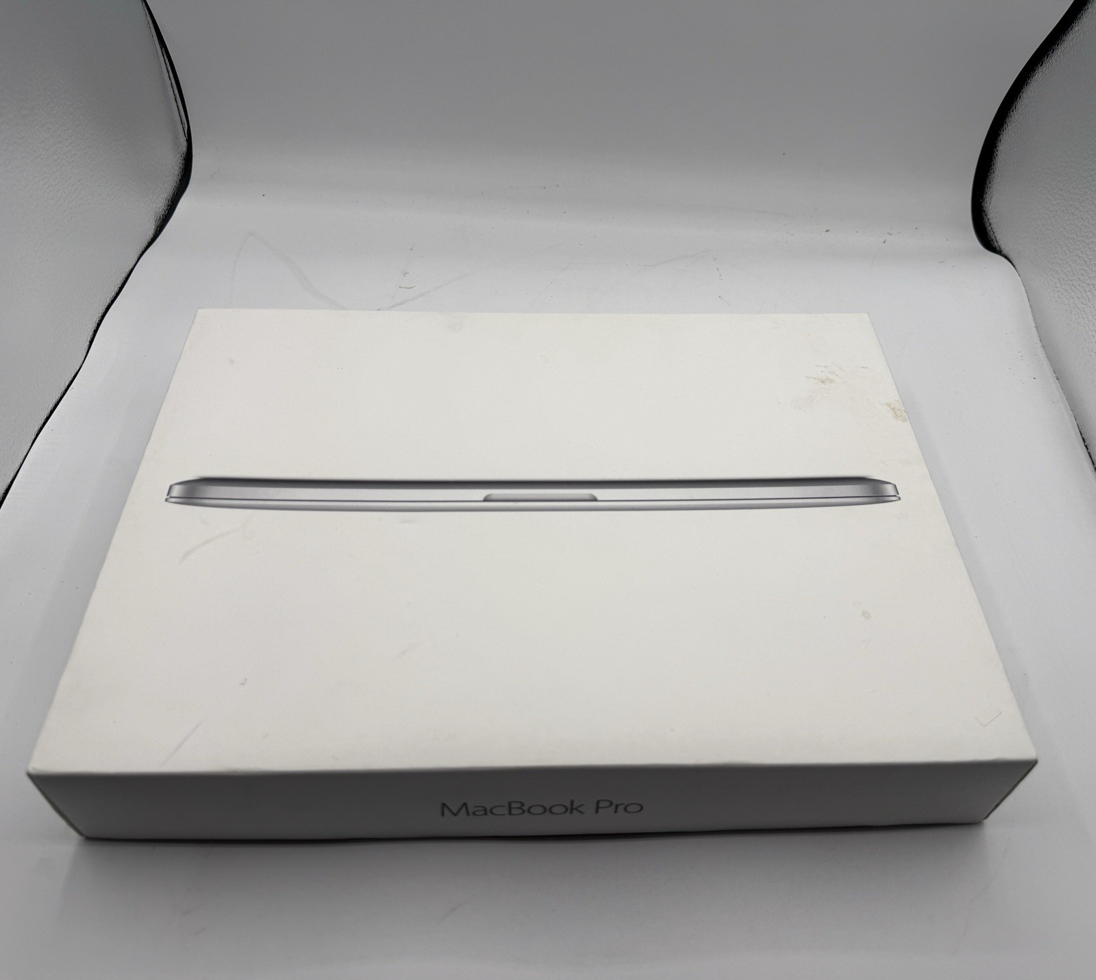 Genuine Apple MacBook Pro 13” A1502 MF839LL/A Original Retail Box ONLY