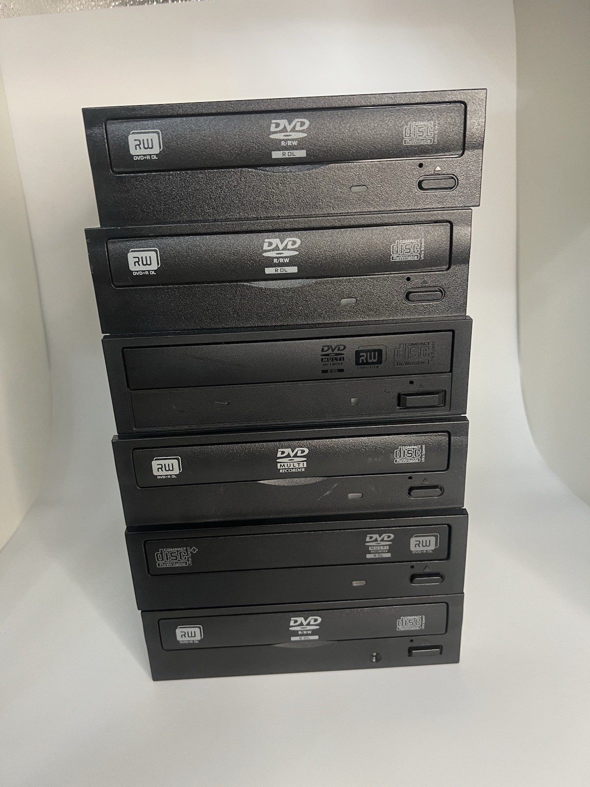 Philips & Lite on dvd/cd rewritable drive Model iHAS124-14FU Y2018