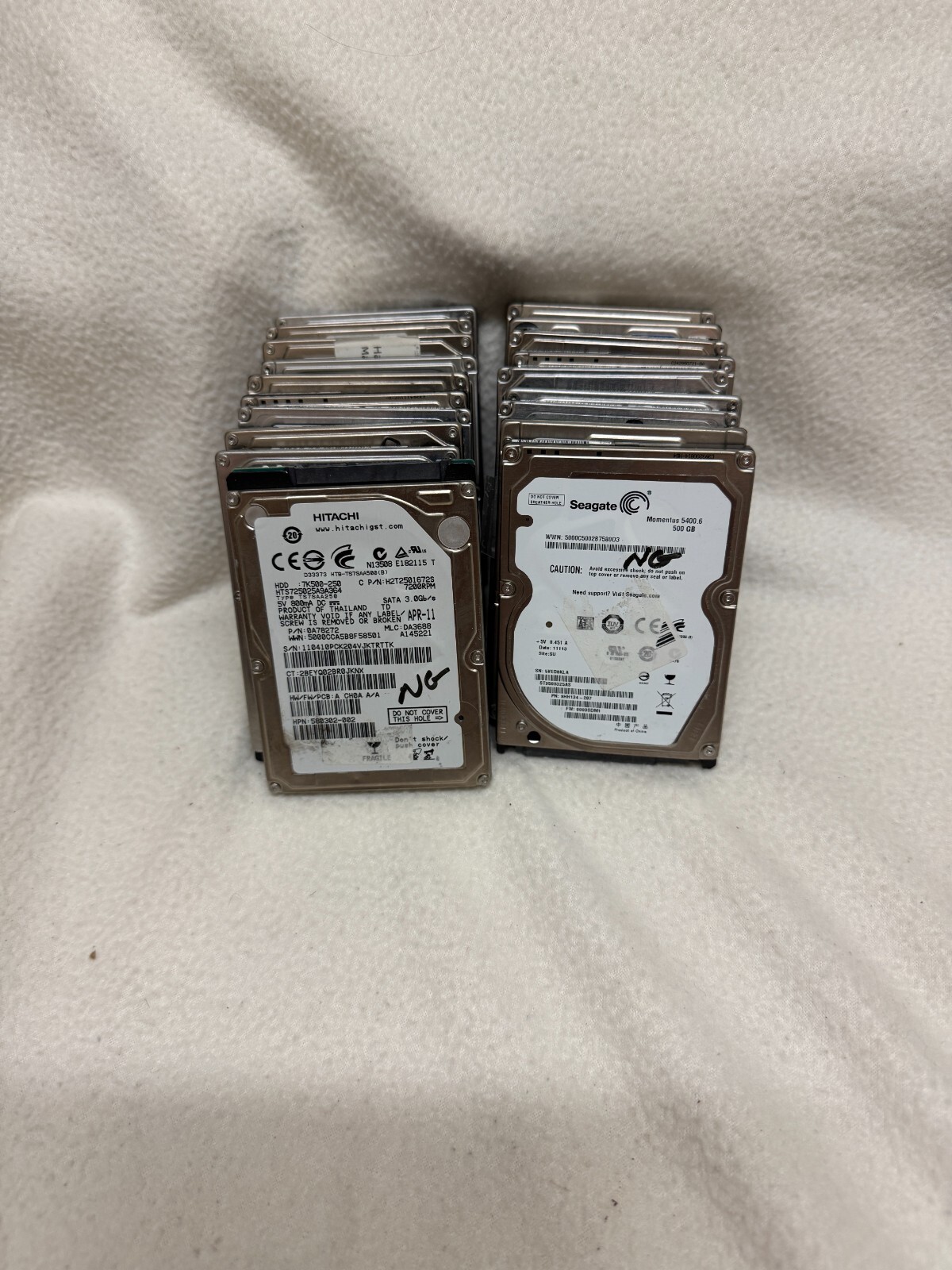 LOT OF 19 2.5" SATA DRIVES VARIOUS CAPACITY - PARTS/REPAIR