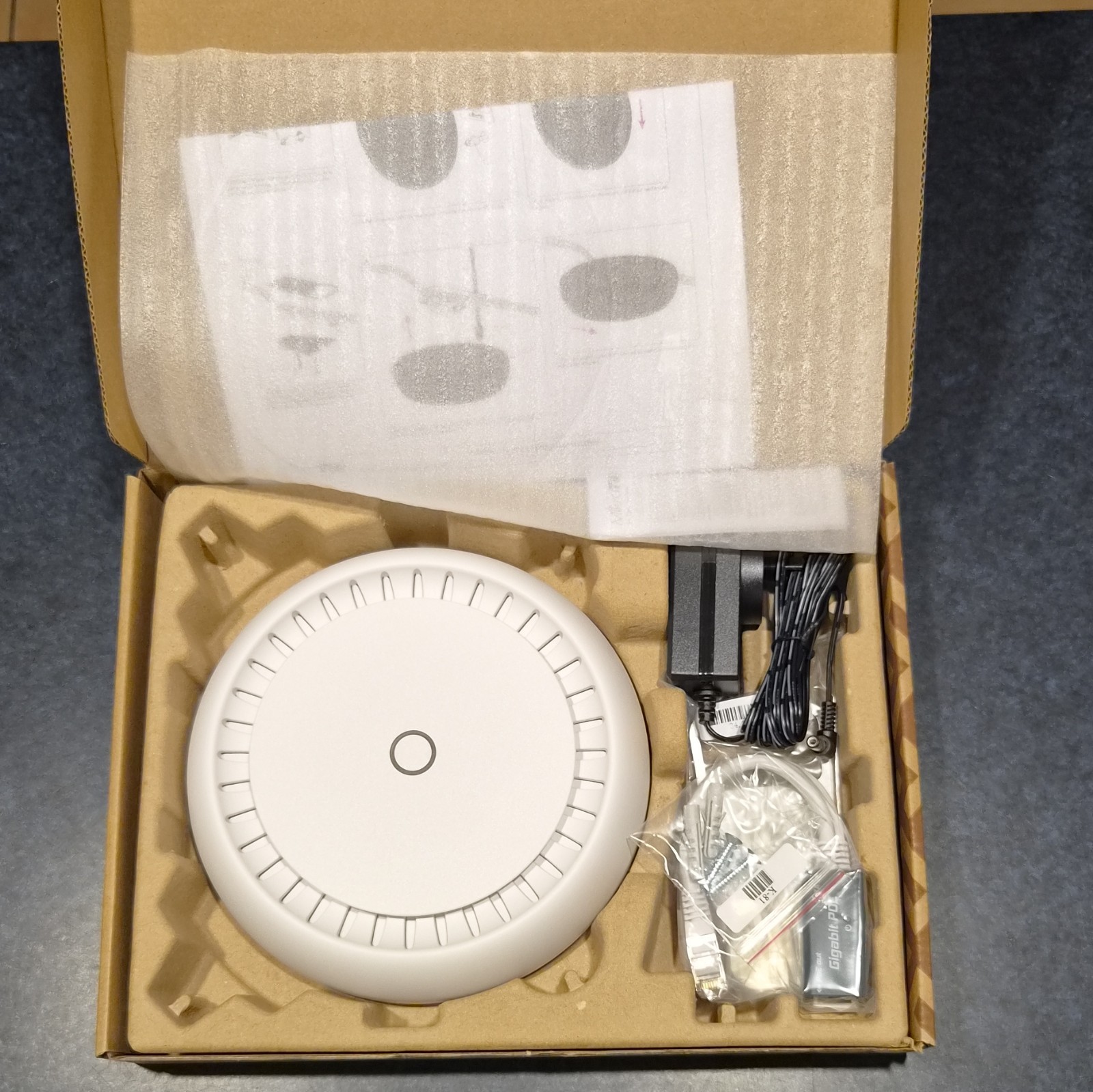 MikroTik cAP XL ac Dual-Band Wireless AP 867Mbps 1GbE RJ-45 White
