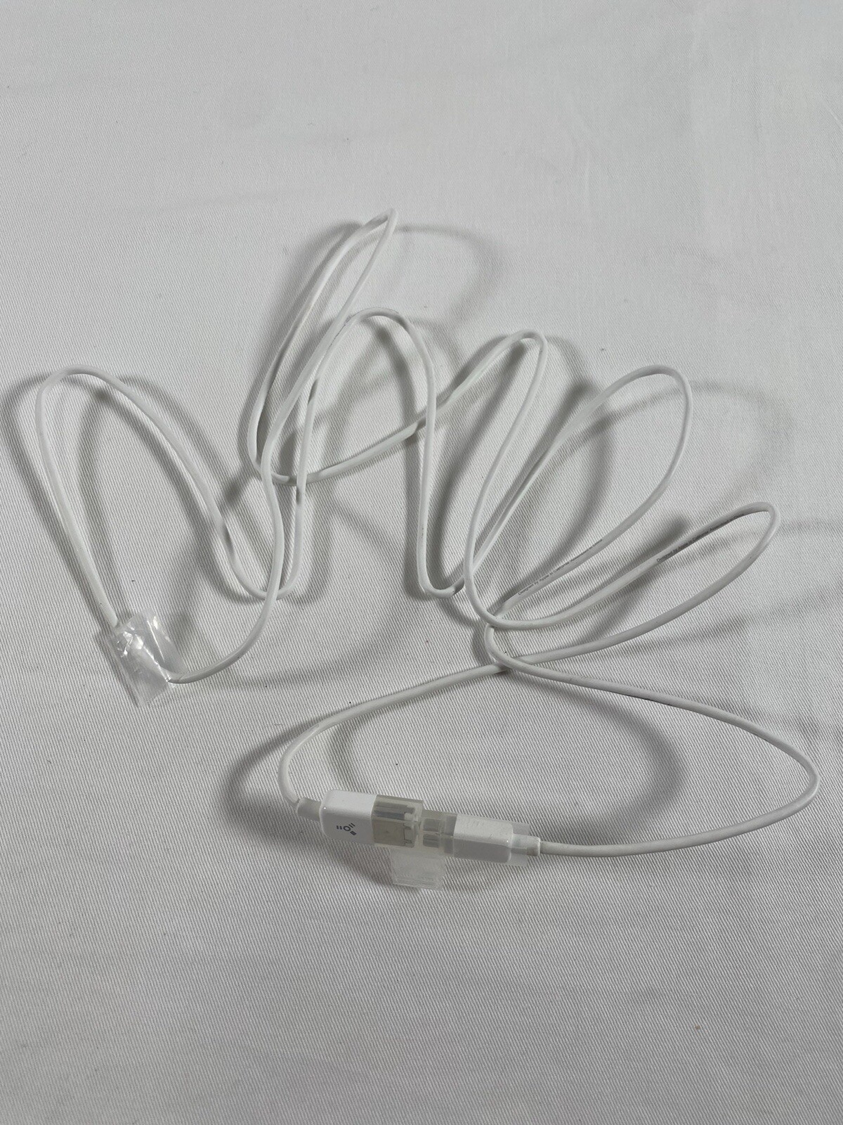 922-7715 Apple Cable Firewire 30-PIN to 6-PIN 70 in