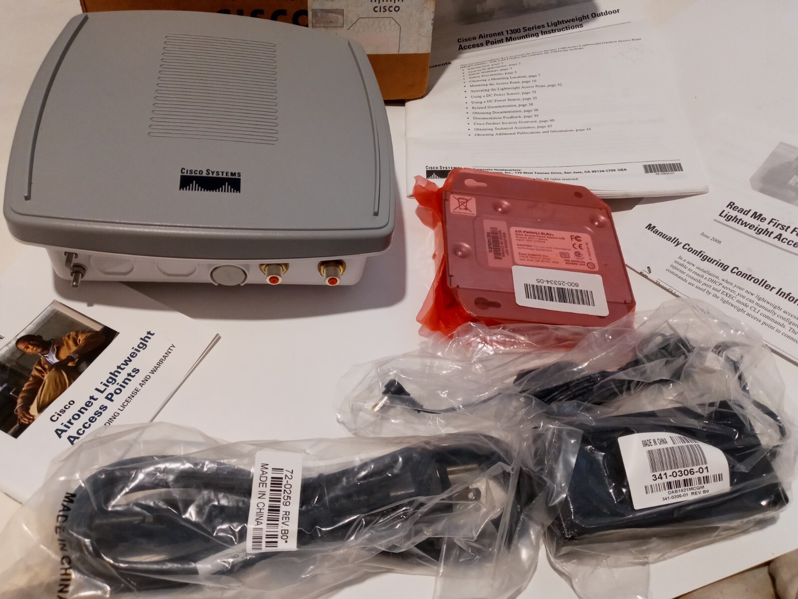 Cisco Aironet  AIR-LAP1310G-A-K9 1300 Series Outdoor Wireless AccesPoint Bridge