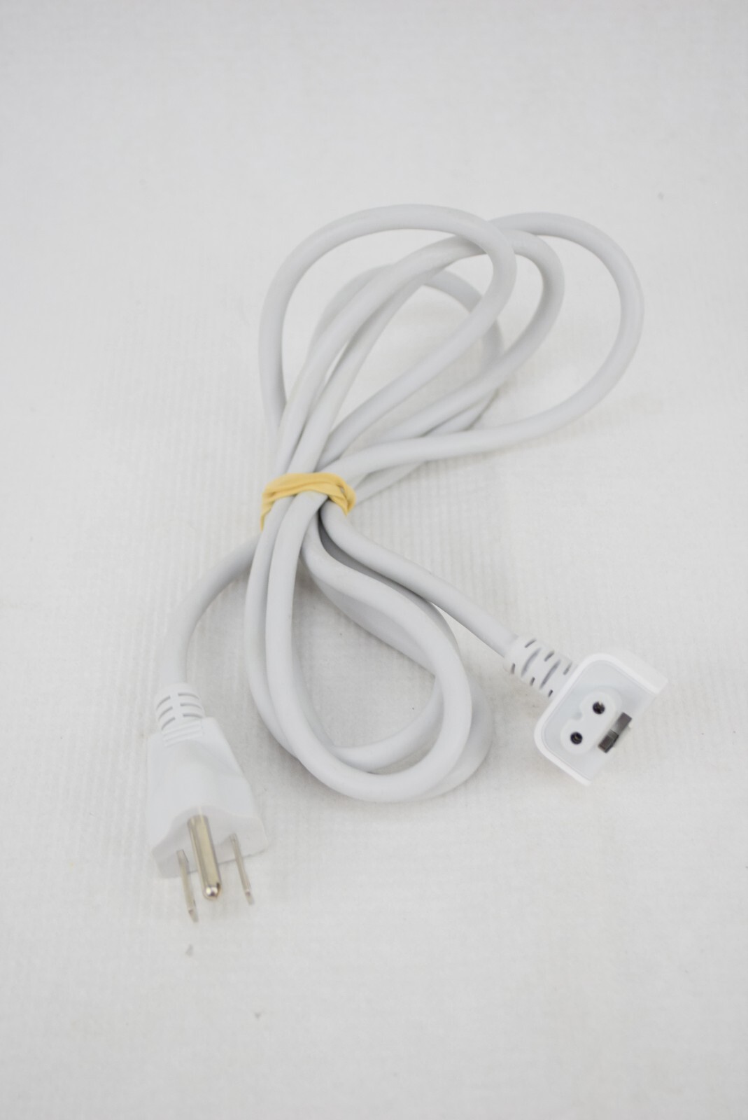 Volex APC7Q Apple Extension power Cord For Macbook