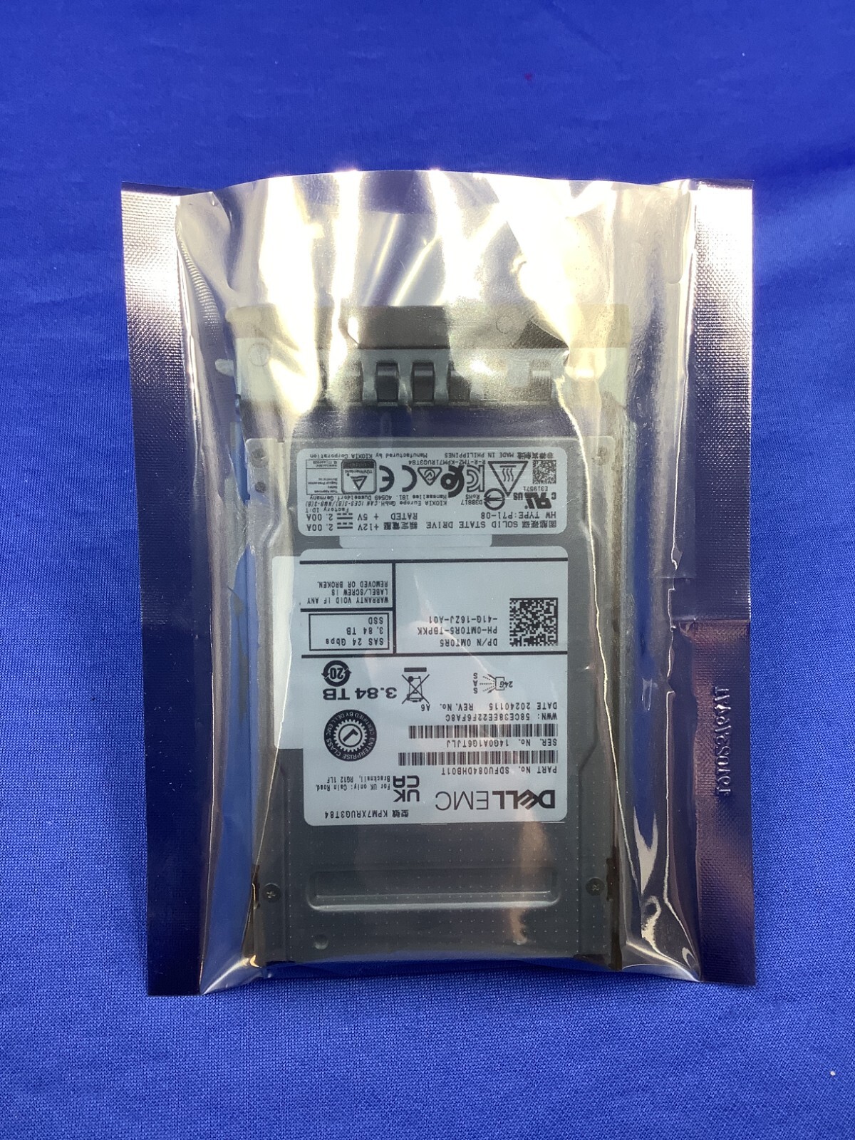 MT0R5 DELL 3.84TB SAS 24Gb/s Read Intensive 2.5" SSD 0MT0R5 KPM7XRUG3T84
