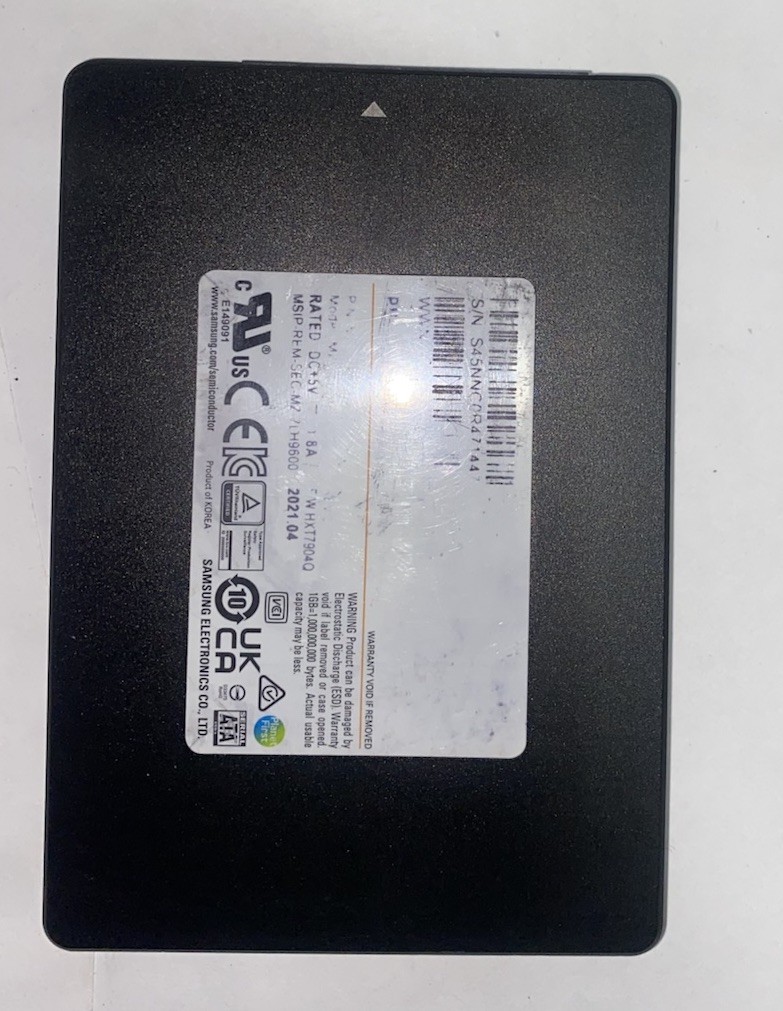Samsung MZ-QLB9600 960GB, Internal, 2.5 inch ( MZQLB960HAJR ) SSD | Health 97%