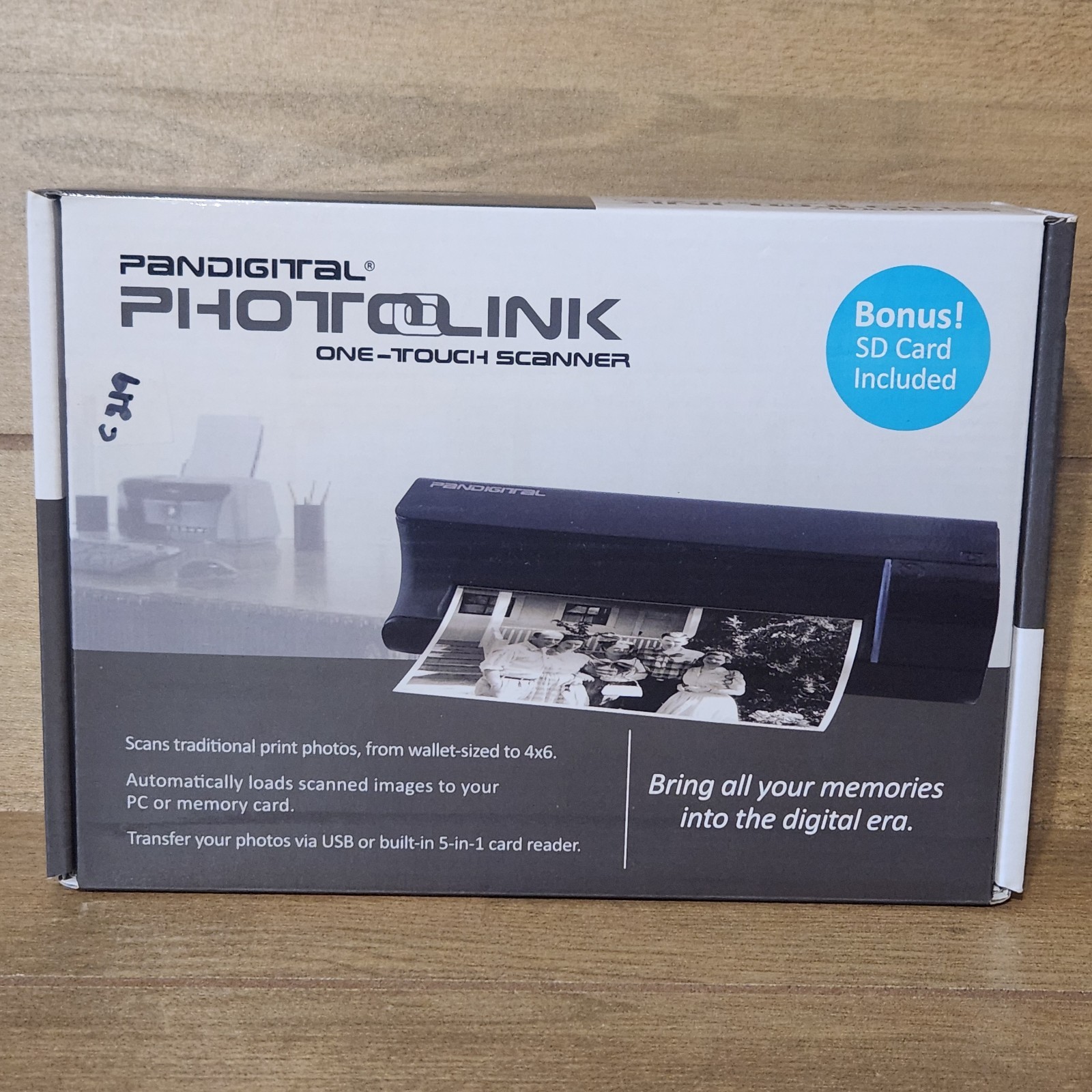 Pandigital PhotoLink One-Touch Scanner Digital Photo Media Card Reader PANSCN