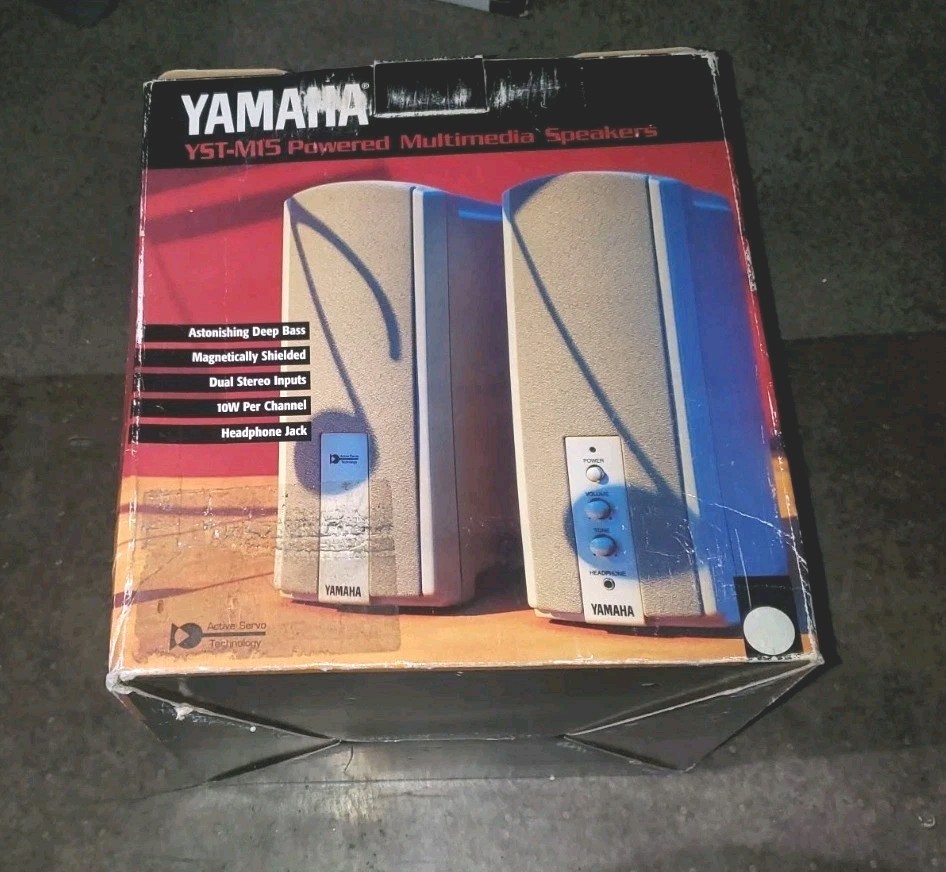 Yamaha YST-M15 Powered Multimedia Speakers Open Box Never Used w/ Original Box