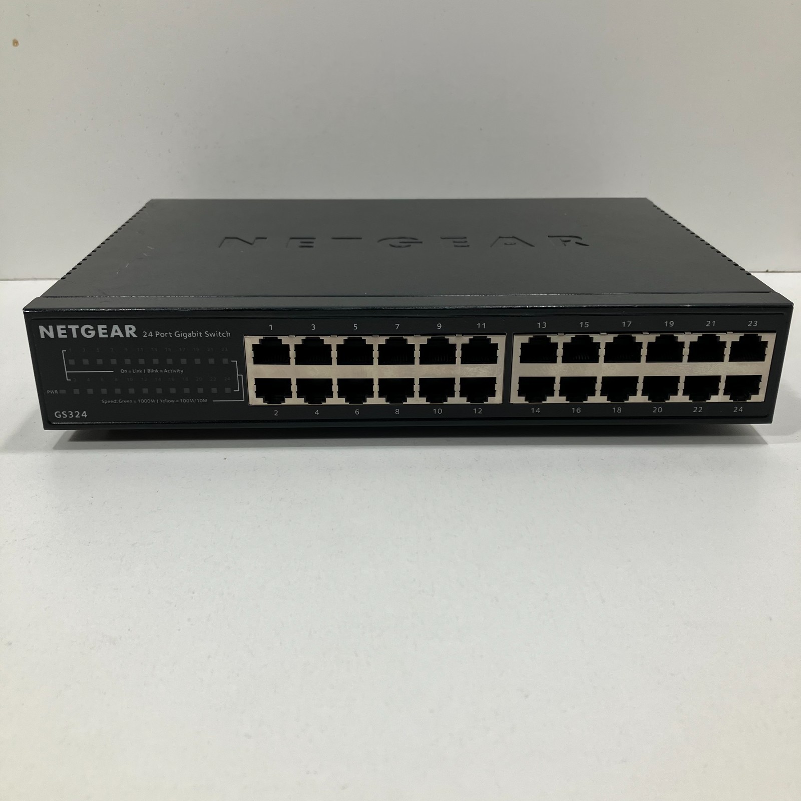 NETGEAR GS324v2 24-Port Gigabit Ethernet Unmanaged Switch (GS324 V2)Tested Works