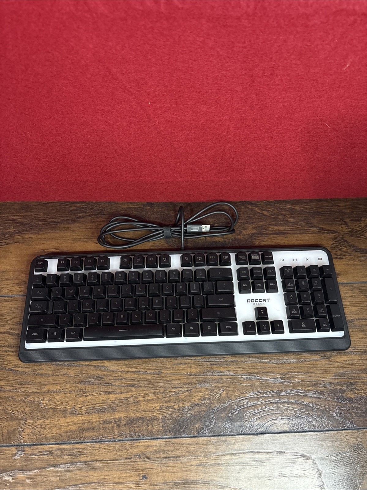ROCCAT Magma Wired Membrane RGB Gaming Keyboard - ROC-12-582 - *Keyboard Only*