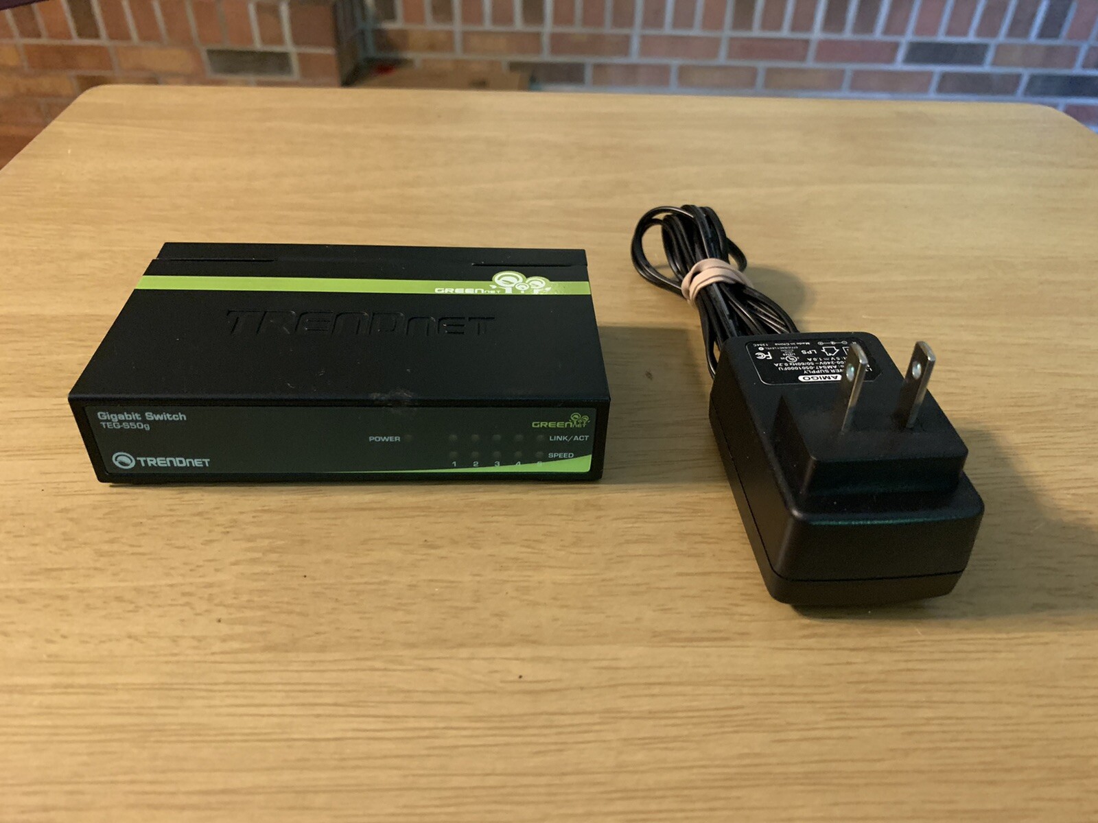 TRENDNET  MODEL:TEG-S50G GIGABIT SWITCH