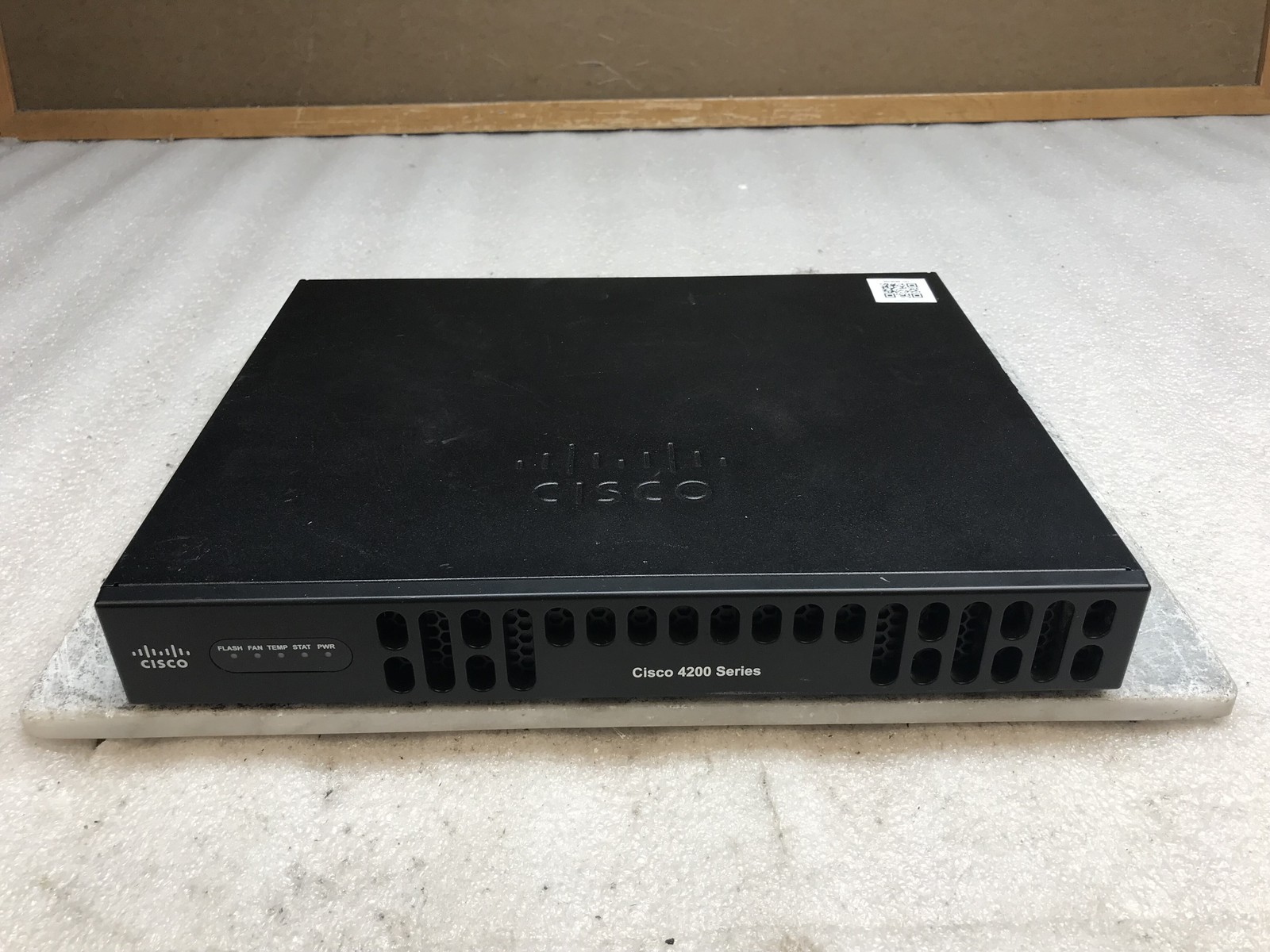 Cisco 4200 Series Integrated Services Router ISR4221 No Adapter