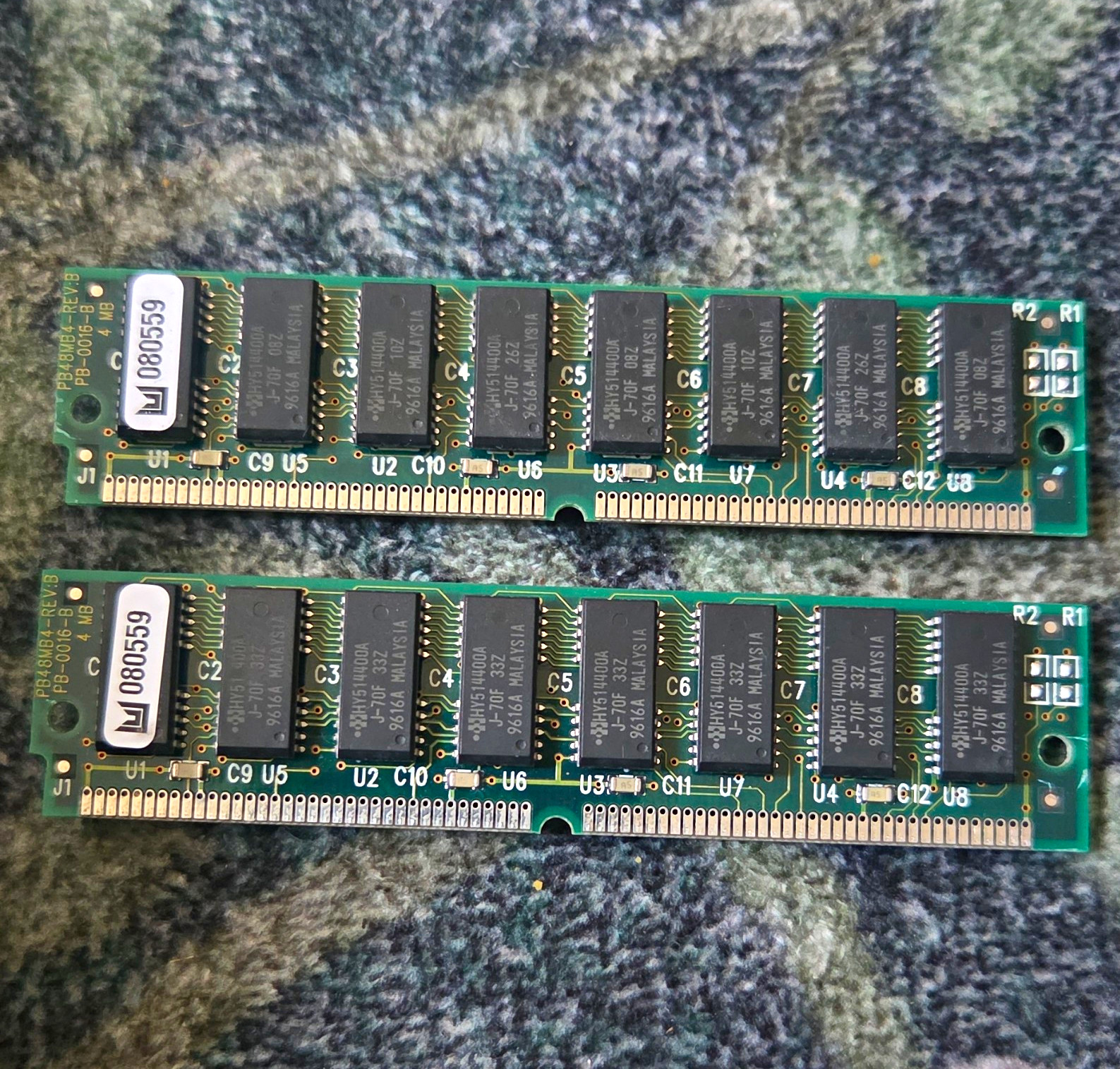 Hyundai 8MB (2x4MB) 72-Pin SIMM EDO RAM Memory Module Set HY514400AJ-70F-70