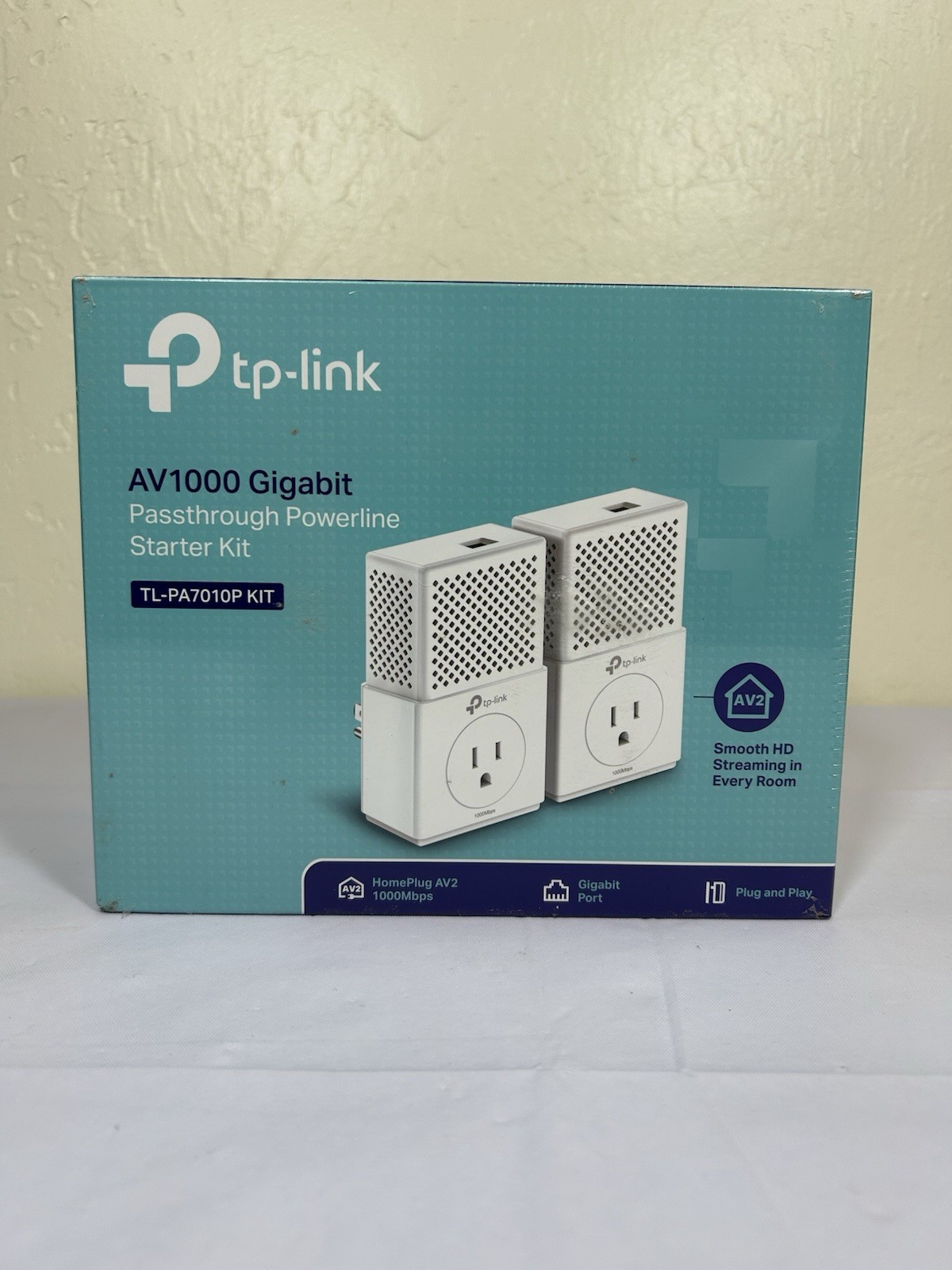GENUINE TP-Link TL-PA7010P KIT Passthrough Powerline Starter Kit AV1000 - Sealed
