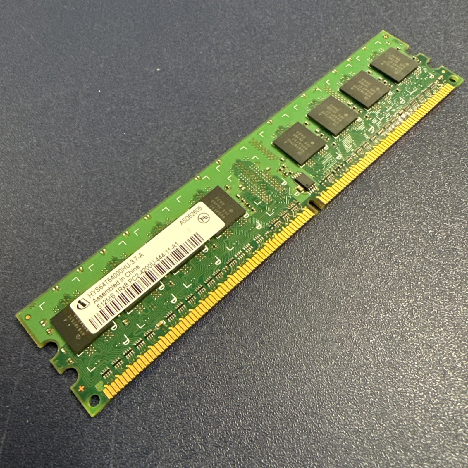 Infineon 512MB DDR2 SDRAM computer memory (RAM), HYS64T64000HU-3.7-A