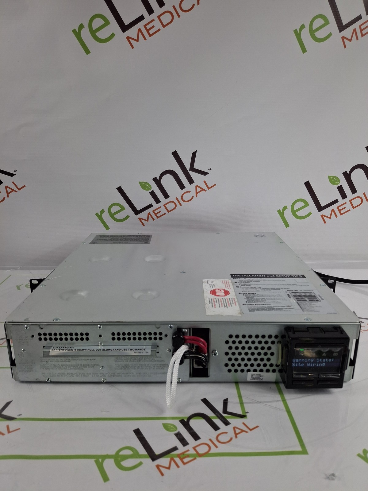 APC SMT1000RM2U Uninterruptable Power Supply