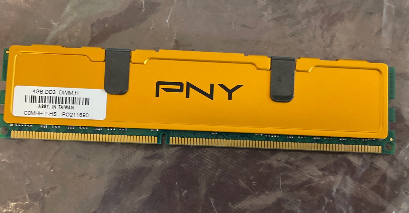 Memory; PNY 4 GB DIMM 1333 MHz DDR3 SD RAM Memory (MD4096KD3-1333)