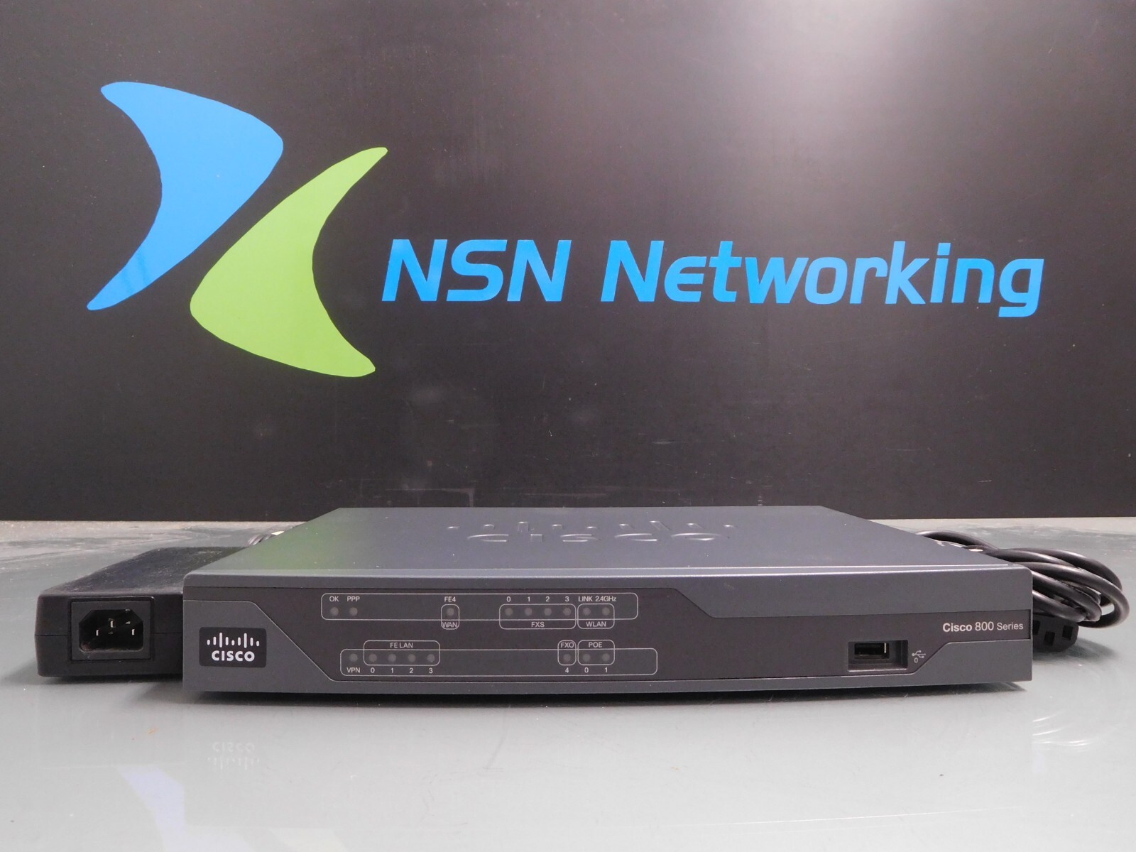 Cisco 881 C881SRST-K9 4-Port 10/100 4-Port FXS Integrated Services Router