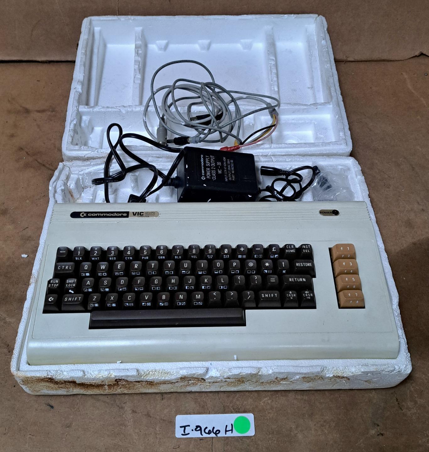 COMMODORE VIC 20 COMPUTER SYSTEM WITH POWER SUPPLY    F