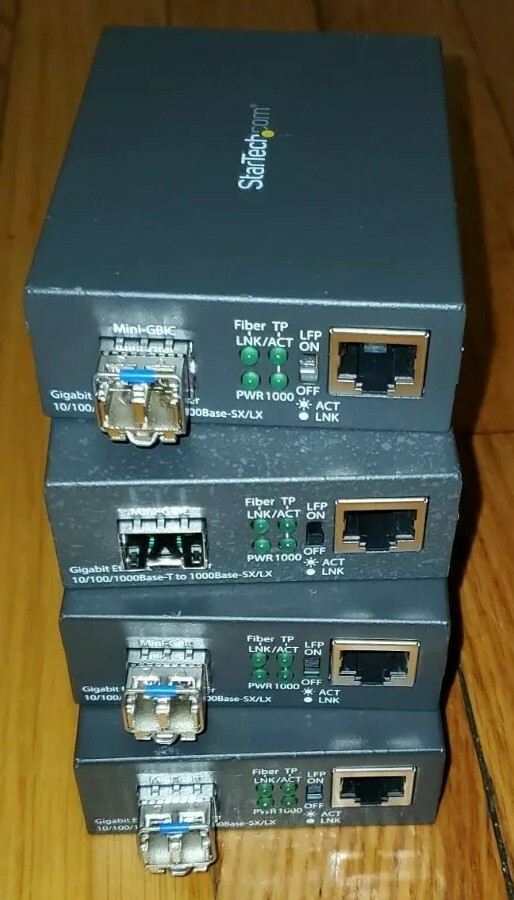 Lot of(4)StarTech.com MCM1110SFP Gigabit Ethernet Fiber Media Converter /fiberst