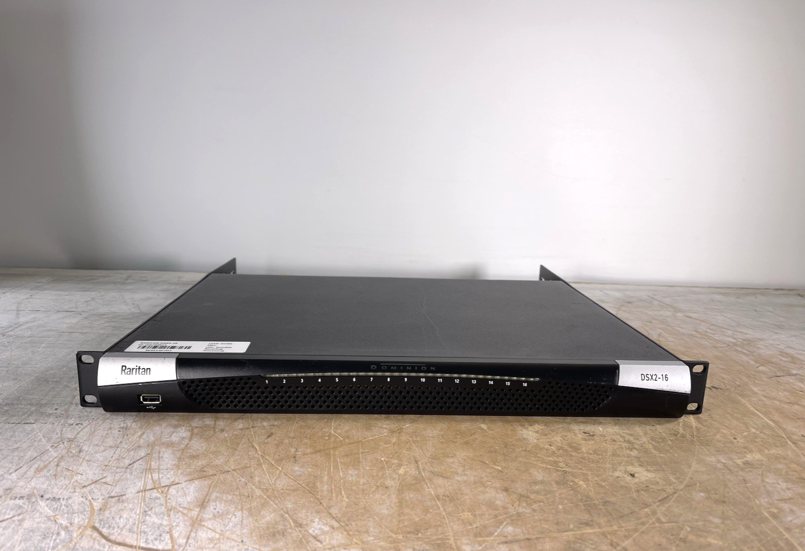 RARITAN DOMINION DSX2-16 16-PORT SERIAL CONSOLE SWITCH - READ DESC - (FOR PARTS)