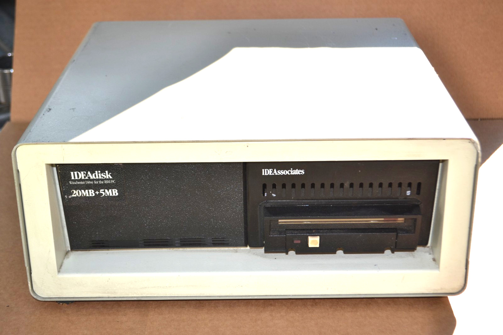 VINTAGE IBM 20MB+5MB MACHINE