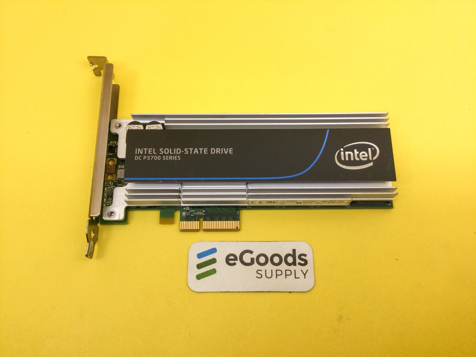 INTEL P3700 2TB PCIe 3.0 NVMe SSD SSDPEDMD020T4 SSD w/ long bracket