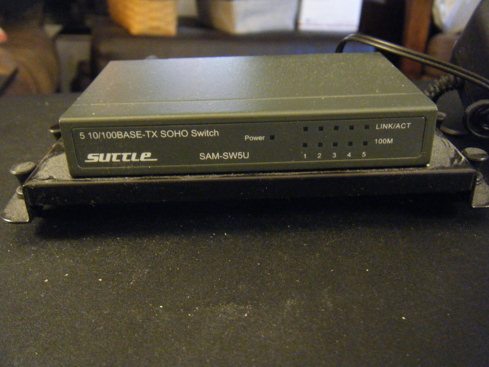 Suttle 5 10/100BASE-TX SOHO Switch SAM-SW5U
