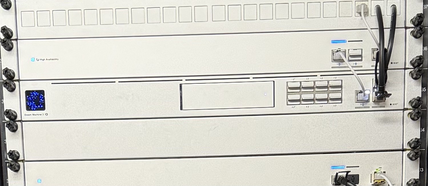 Ubiquiti UniFi UDM Pro SE - Dream Machine - Special Edition (UDM-SE)