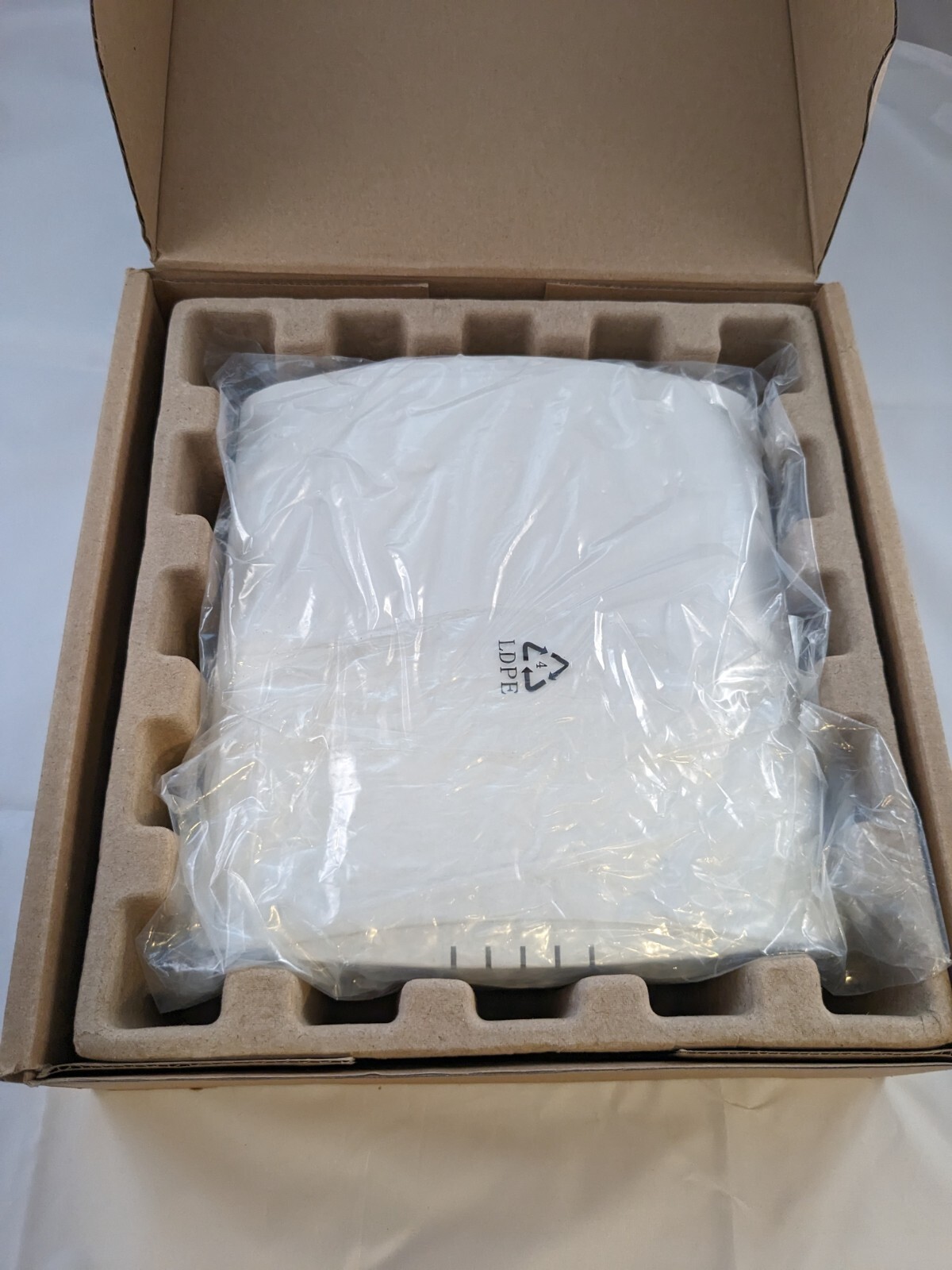 Ruckus R730 901-R730-WW00 802.11ax Wireless Access Point