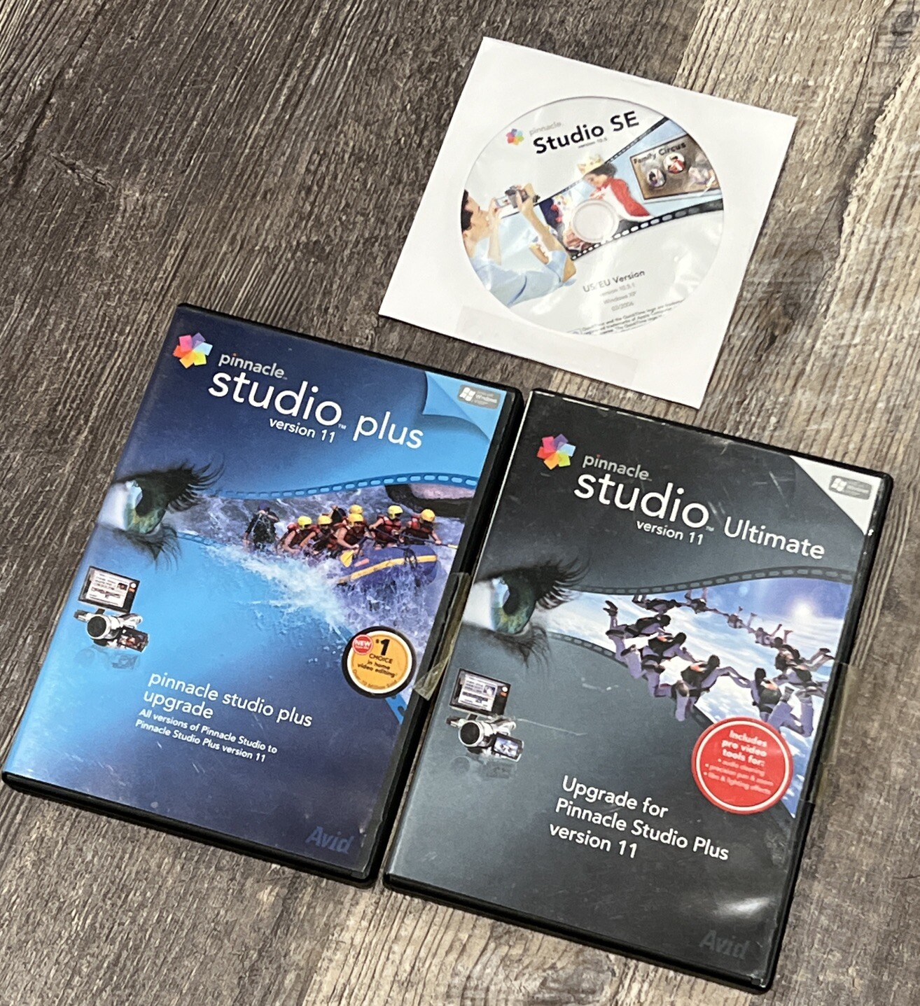 Pinnacle Studio Version 11 Ultimate & Plus Upg, Studio SE -  3 Pack LOT (Z22)