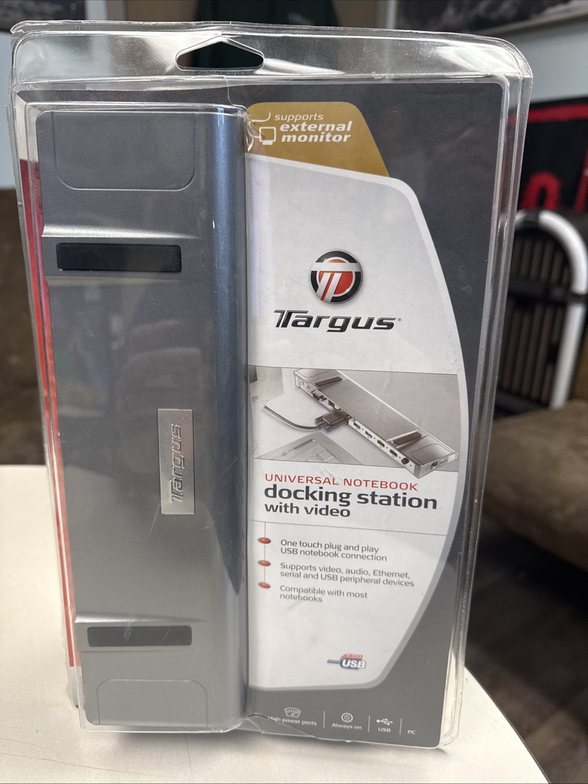 NEW - Targus Universal Notebook Docking Station with Video