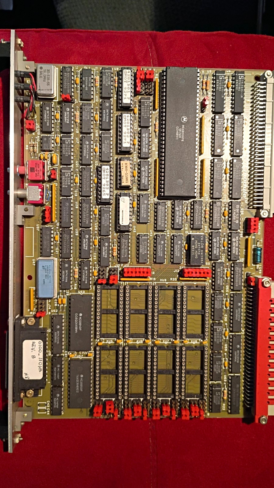 Vintage Motorola MVME110-1 VMEbus 68000 Single Board Computer SBC 0100-11018