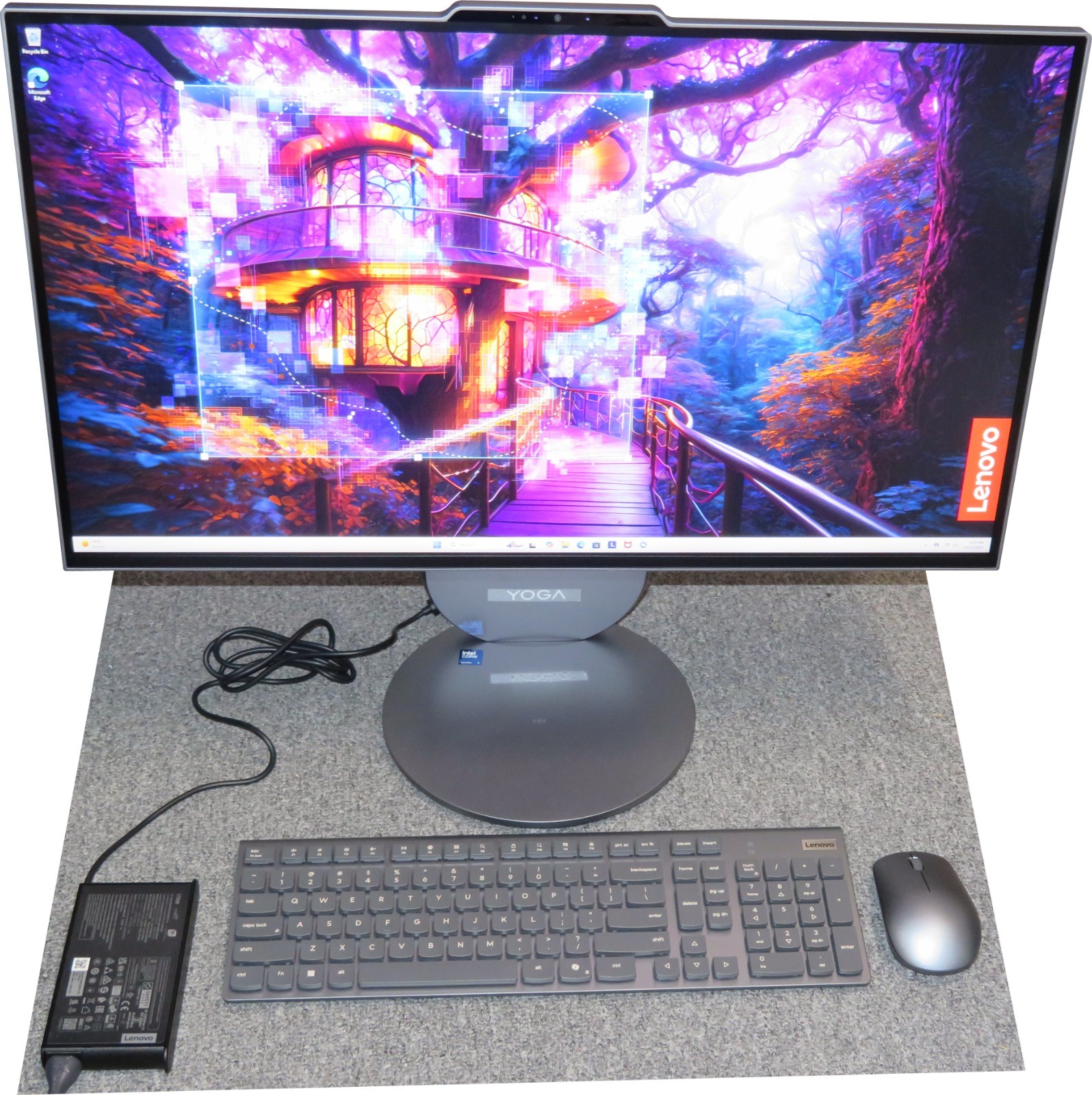 Lenovo Yoga All-in-One PC 27" QHD 120Hz Intel Core Ultra 7 255H 16GB 1TB SSD