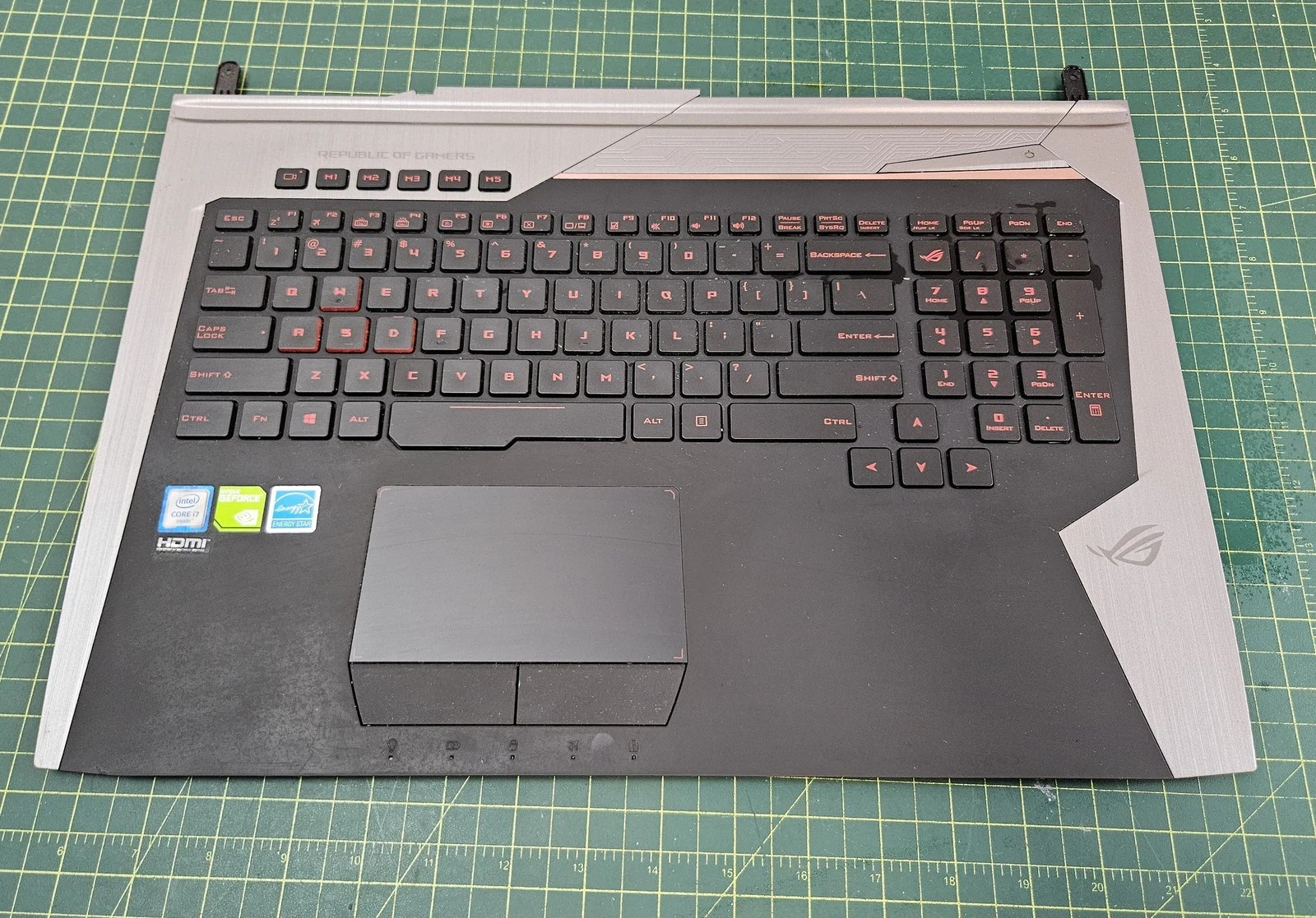 Asus ROG G752V 17.3 Palmrest Touchpad Keyboard 13N0-SIA0G21 13NB09Y0AP0421