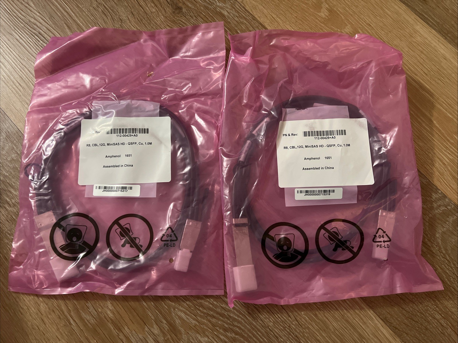 LOT OF 2 MOLEX NETAPP 112-00429 MINI SAS-QFSP CABLES NEW