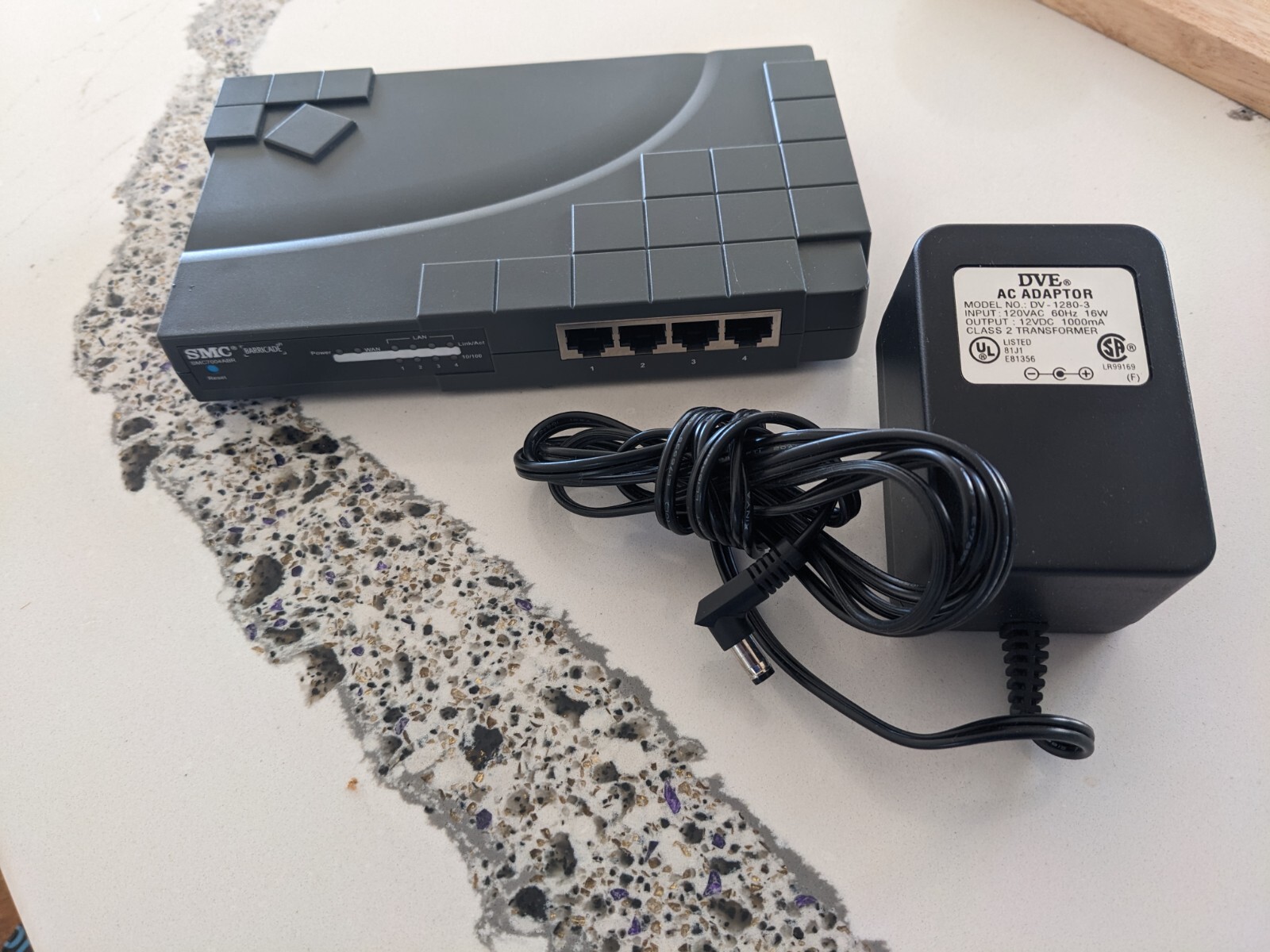 SMC SMC7004ABR Barricade Cable/DSL Router 4-Port 10/100Mbps Switch, Print Server