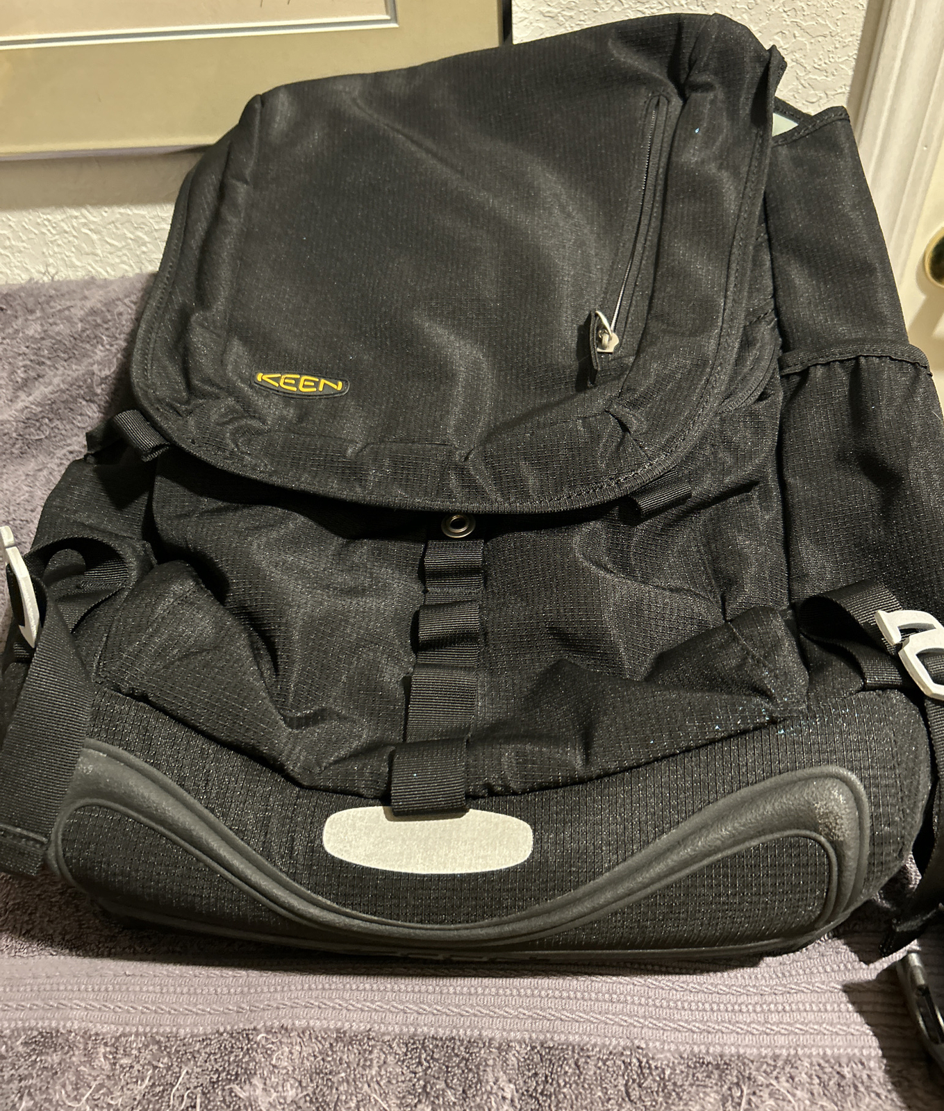 Keen Hybridlife Black Langley Computer Case fits 17" Computer