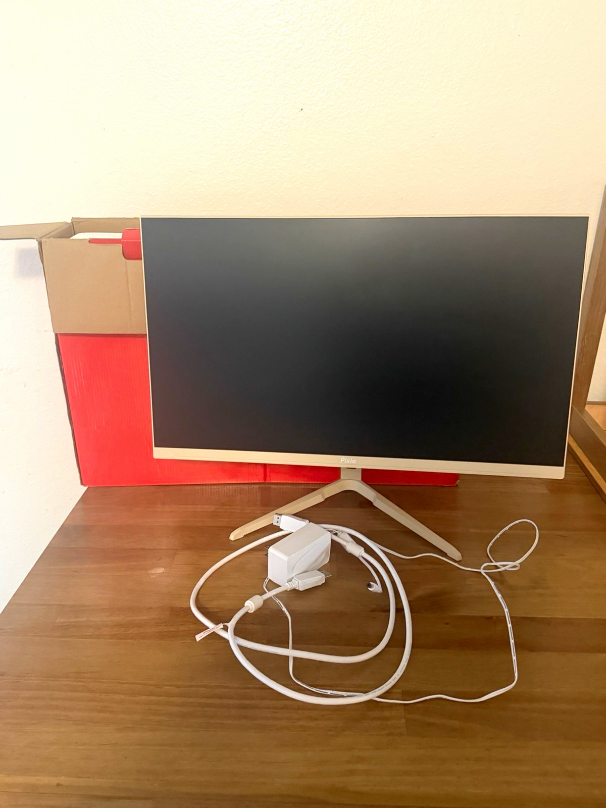 Pixio beige Monitor 24 in with Stand, Power Adapter Cable and  Box