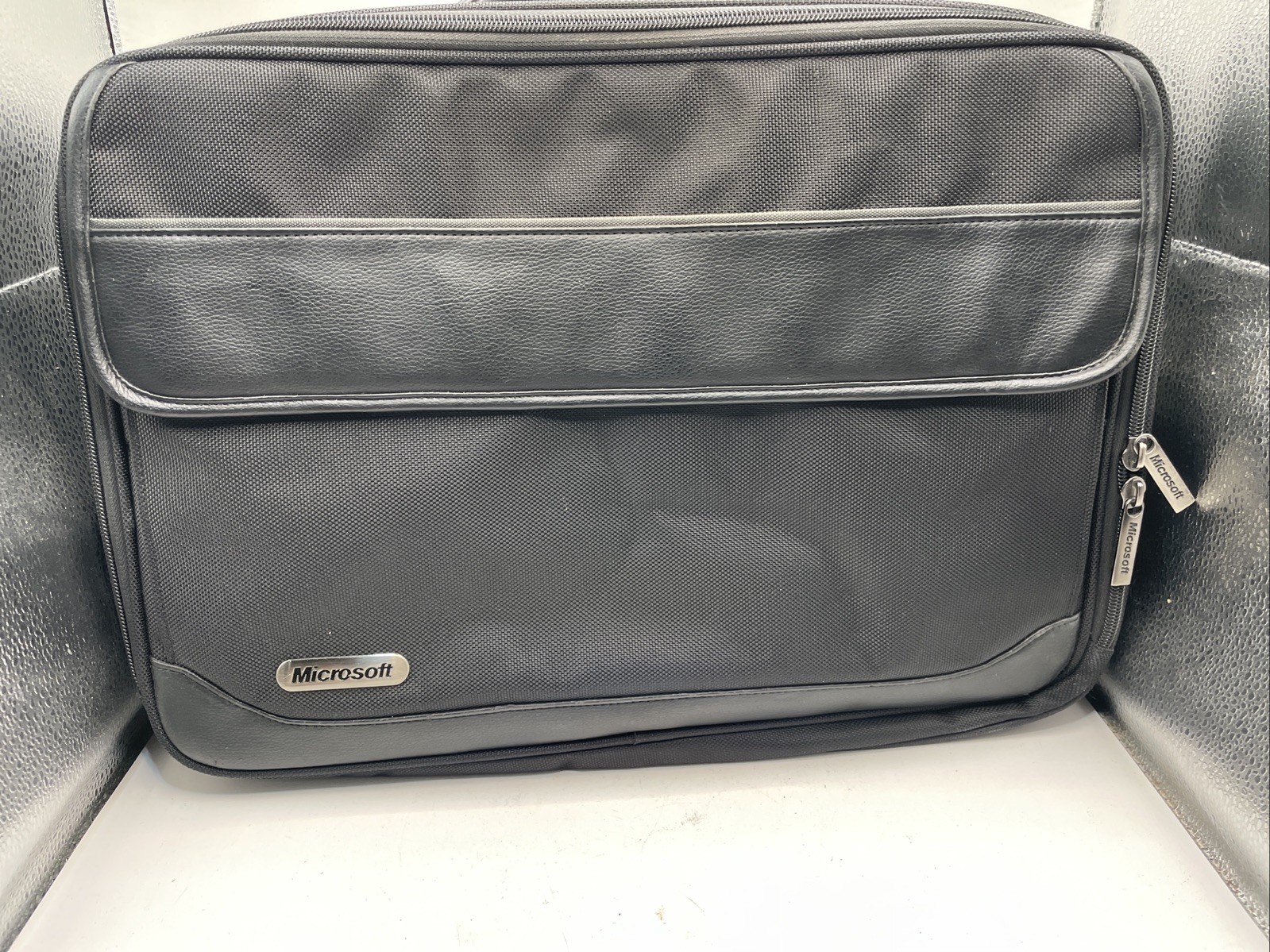 Vintage Microsoft Computer/Briefcase Bag Great Condition No Strap