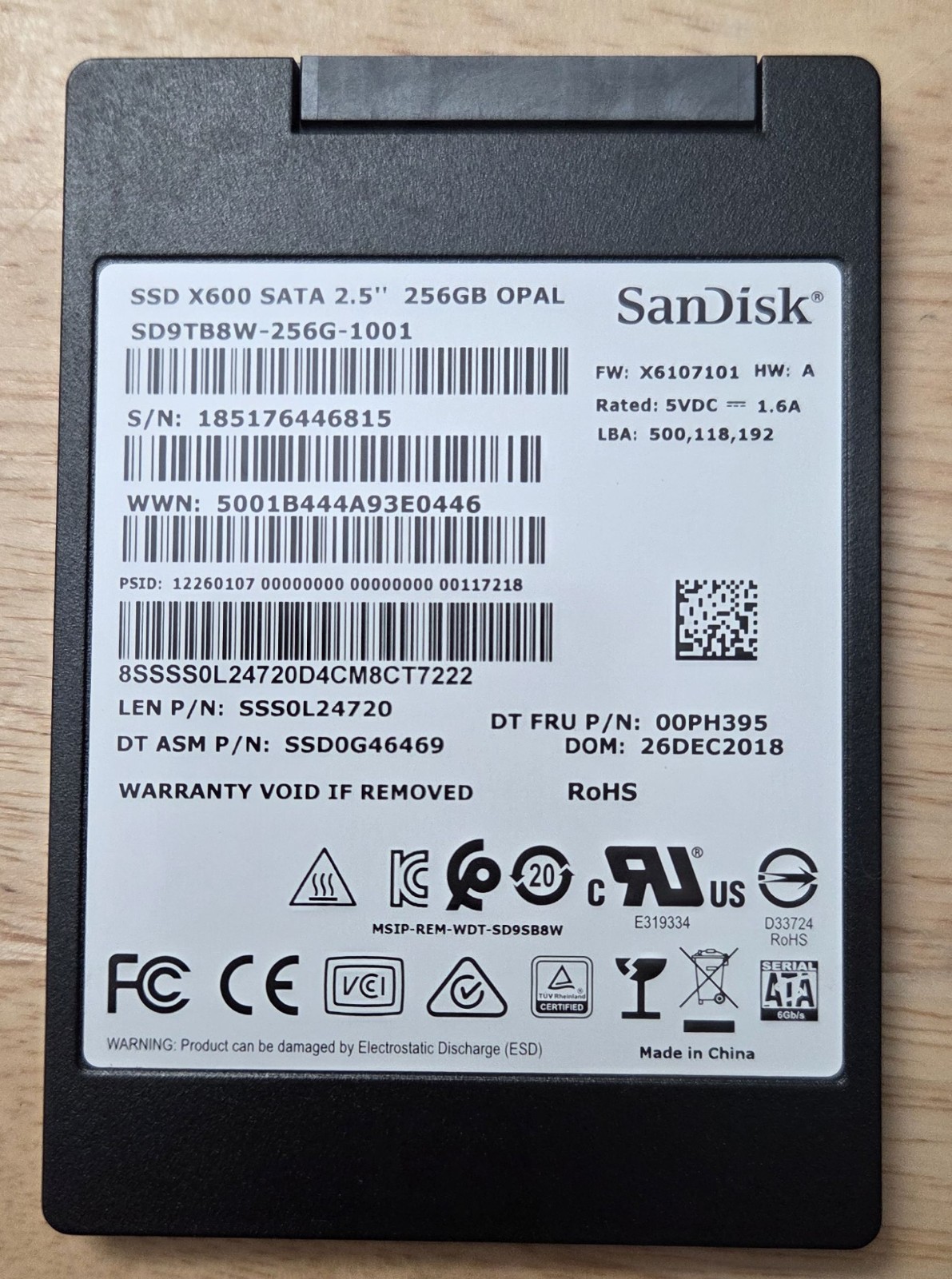 SanDisk SD9TB8W-256GB-1001 2.5” 256GB SSD SATA 6 GB/s Hard Drive SD9TB8W256GB100