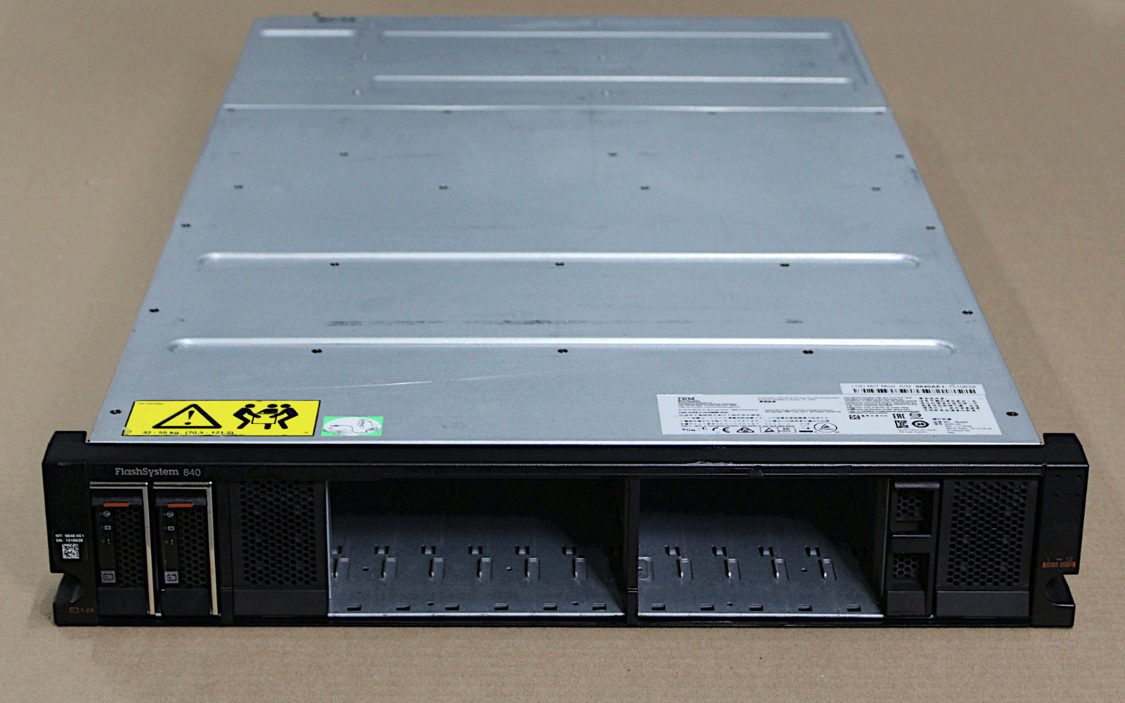 IBM FlashSystem 840 w/(2) Battery Mods, (2) PSU's, (4) FC/FCoE Mods 9840-AE1
