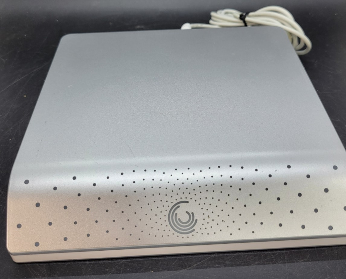 Seagate FreeAgent Desk 9ZC2AG-500 Silver