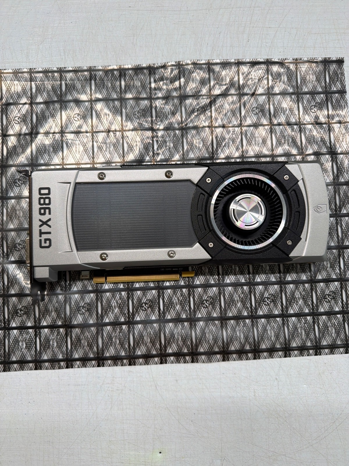EVGA 04G-P4-2982-KR