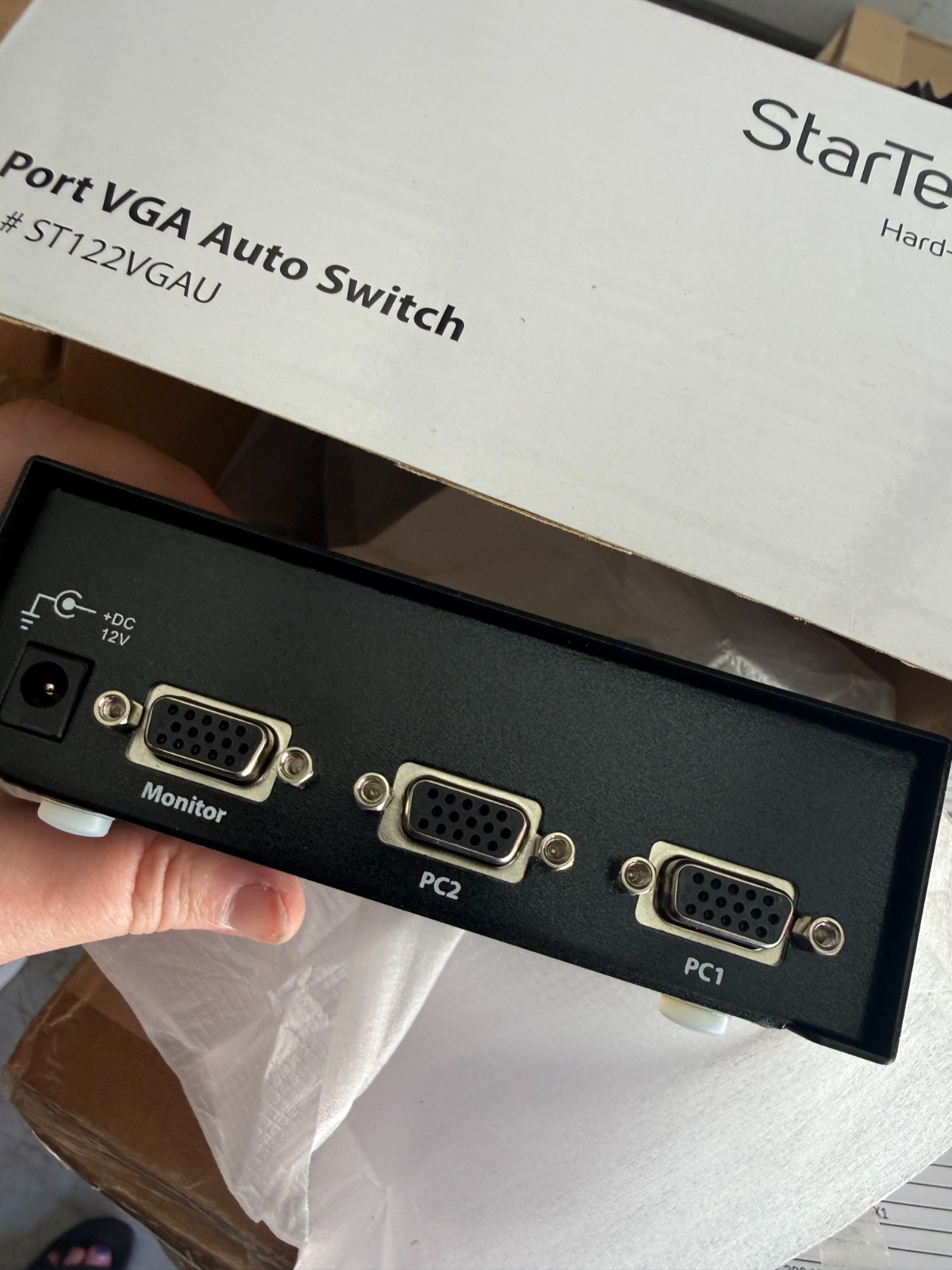 StarTech.com ST122VGAU ConvergeAV 2-Port VGA Auto Switch w/AC Adapter NEW