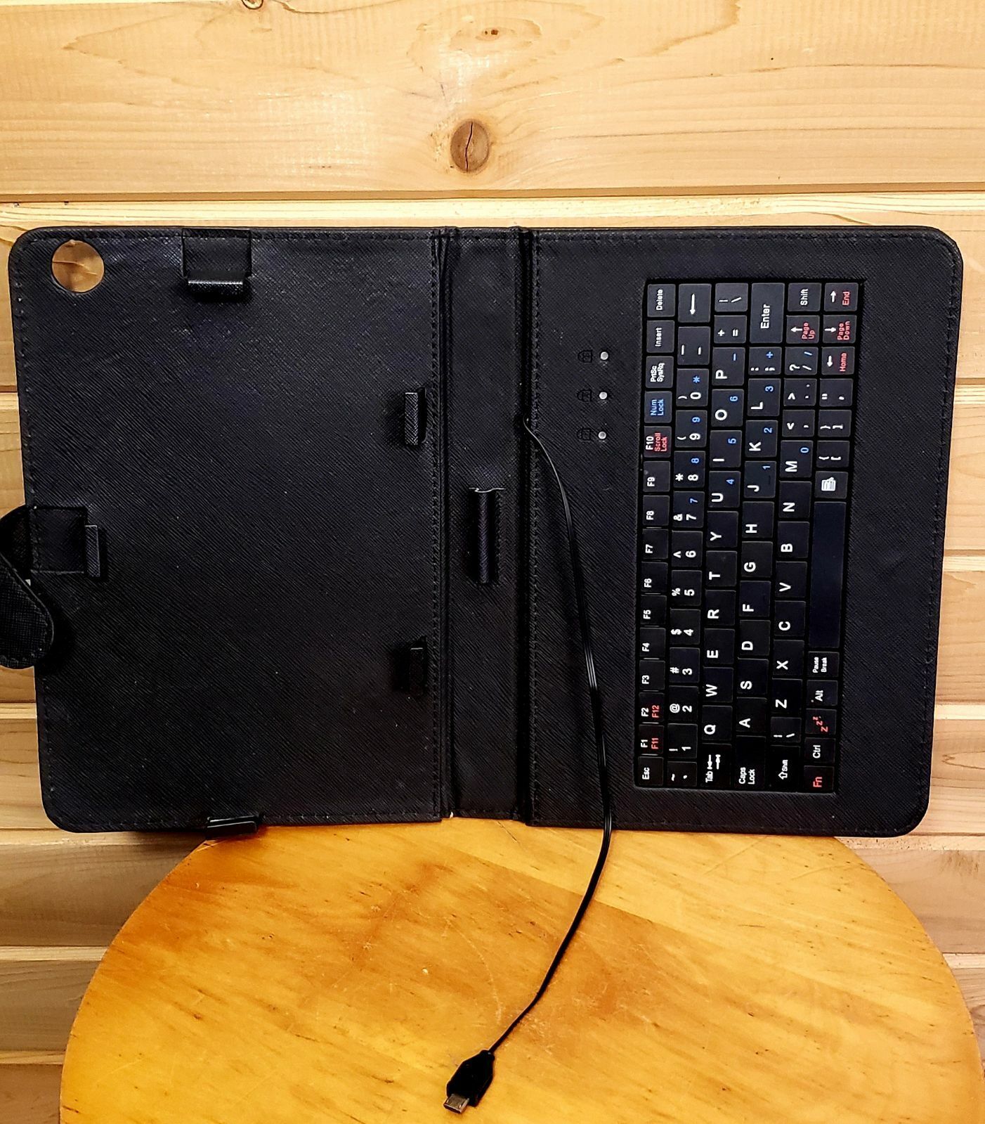 Tablet Case with Keyboard  9.5 x 7 inch Expandable