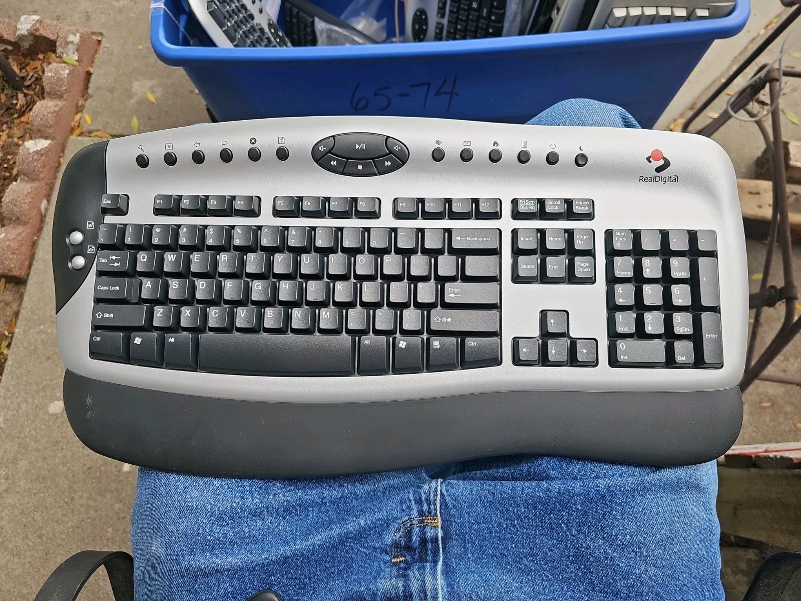 Amptron Professional Wireless Keyboard AKM-C0350  VTG 90s No Receiver Untested