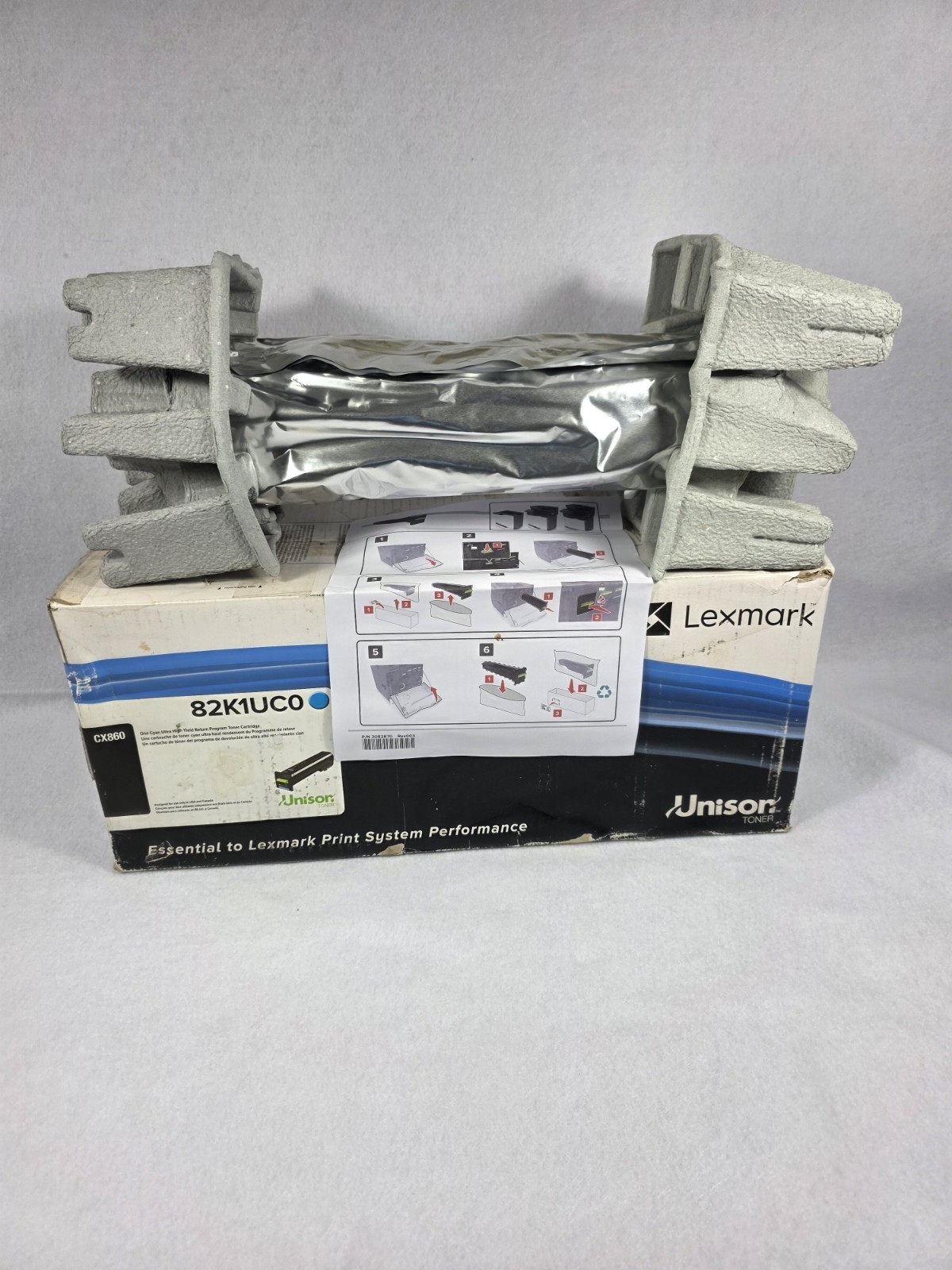 Lexmark 82K1UC0 Ultra HY Cyan Toner CX860  SEALED Retail Box Damage 