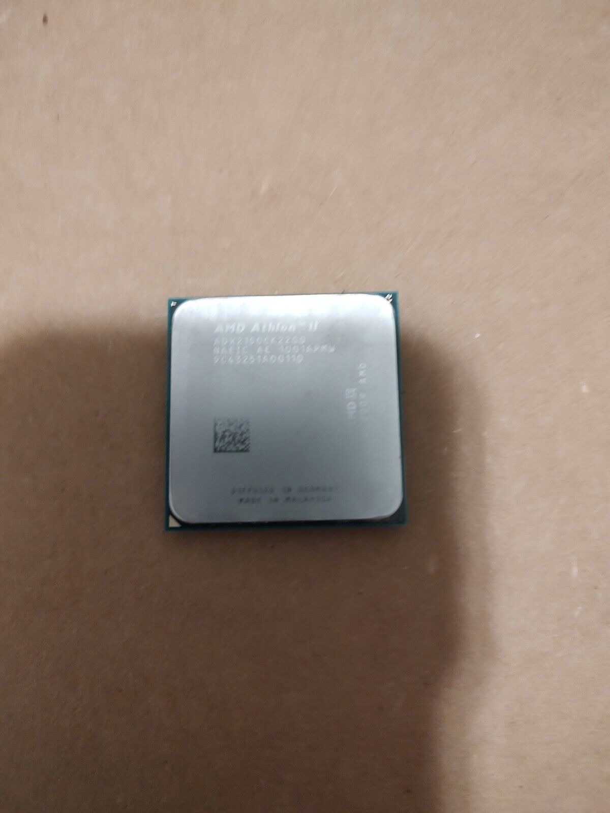 AMD Athlon II X2 215 2.7GHz Dual-Core (ADX215OCK22GQ) Processor
