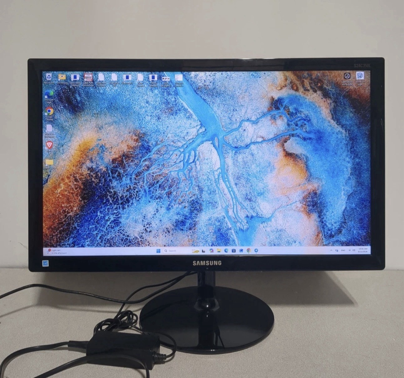 Samsung - 390C Series 27" LED Curved FHD AMD FreeSync 60Hz Monitor.