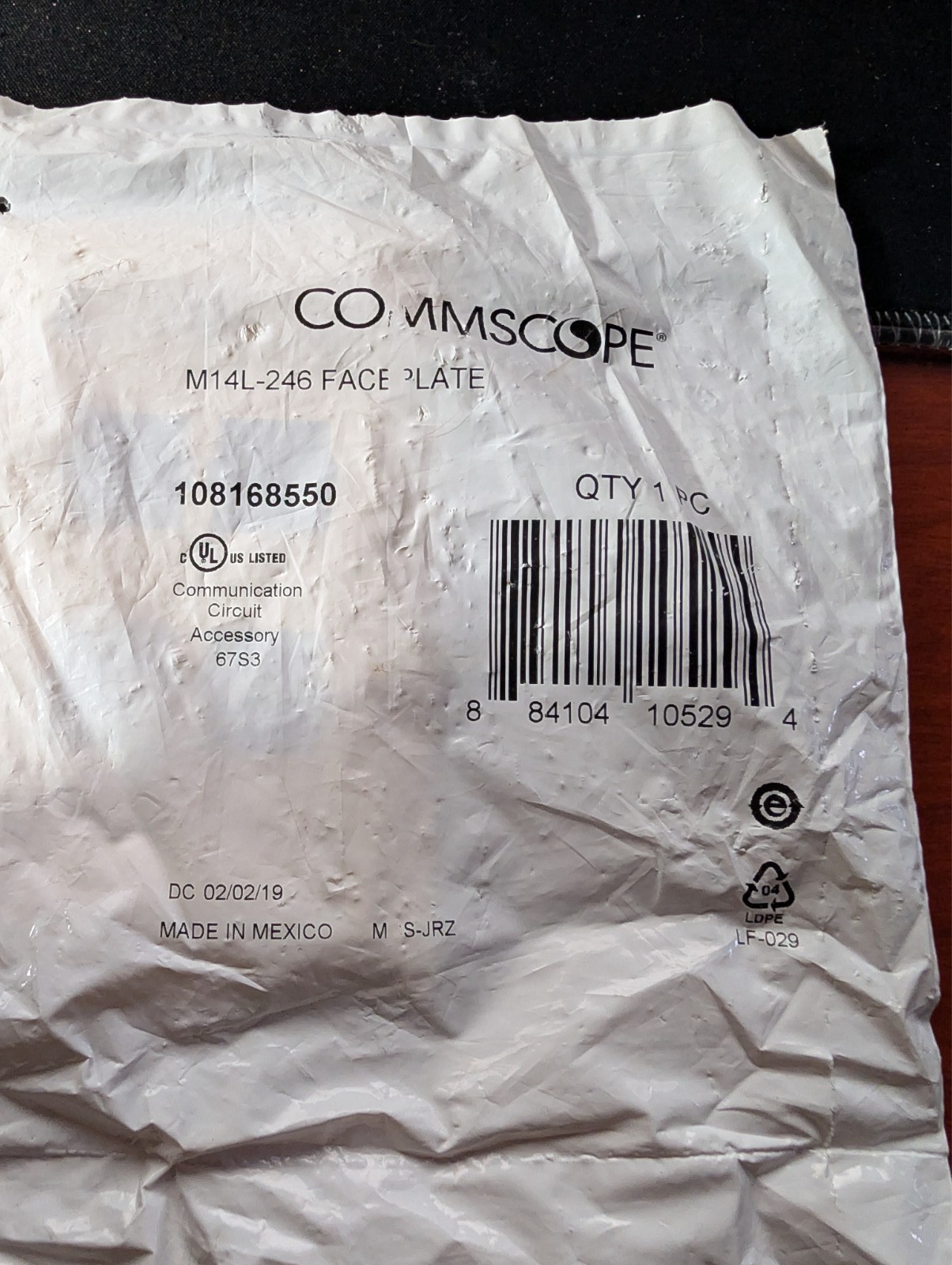 Commscope 108168550  M14L-246 Faceplate 4 Port Ivory